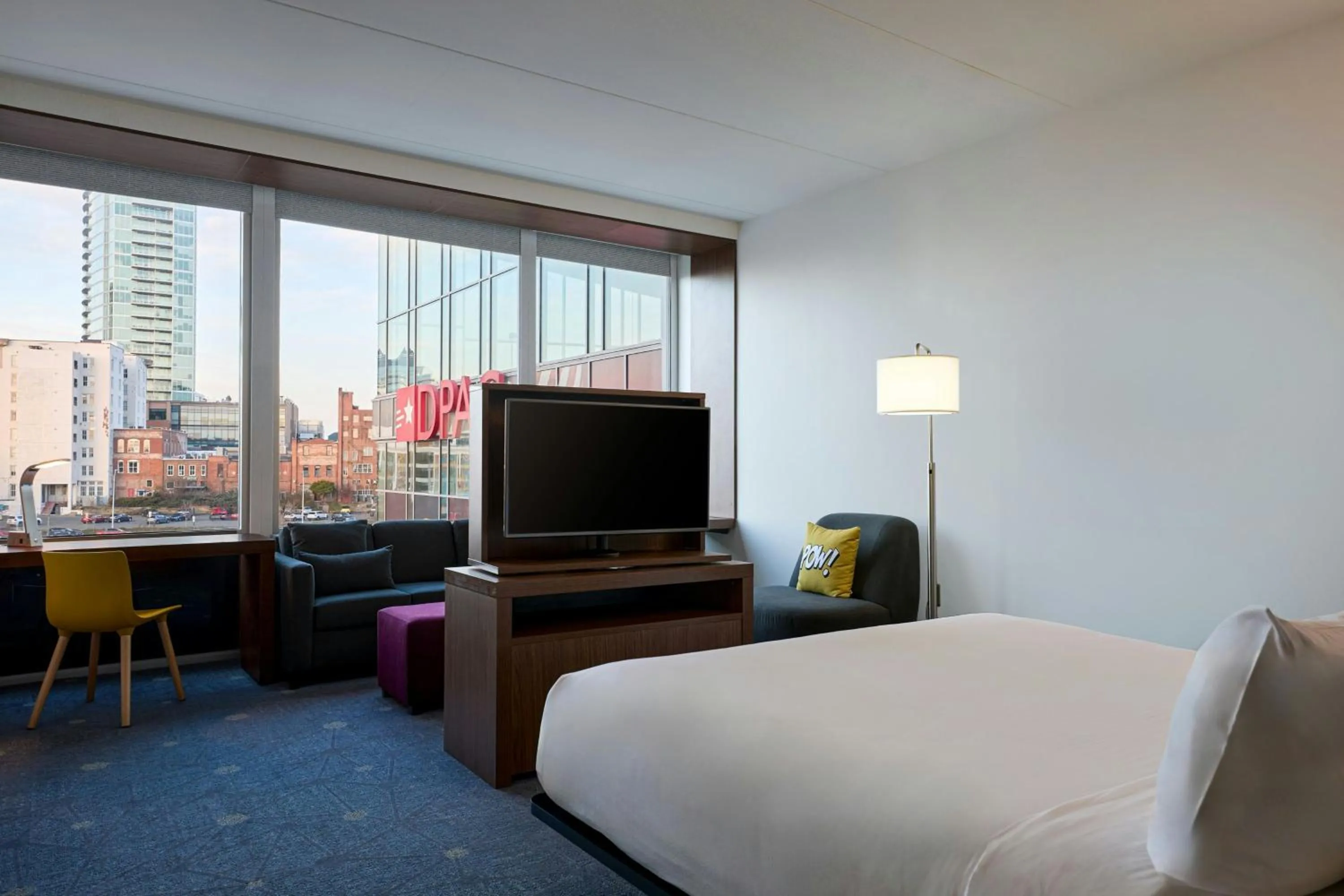 Photo of the whole room, Bed in Aloft Durham Downtown