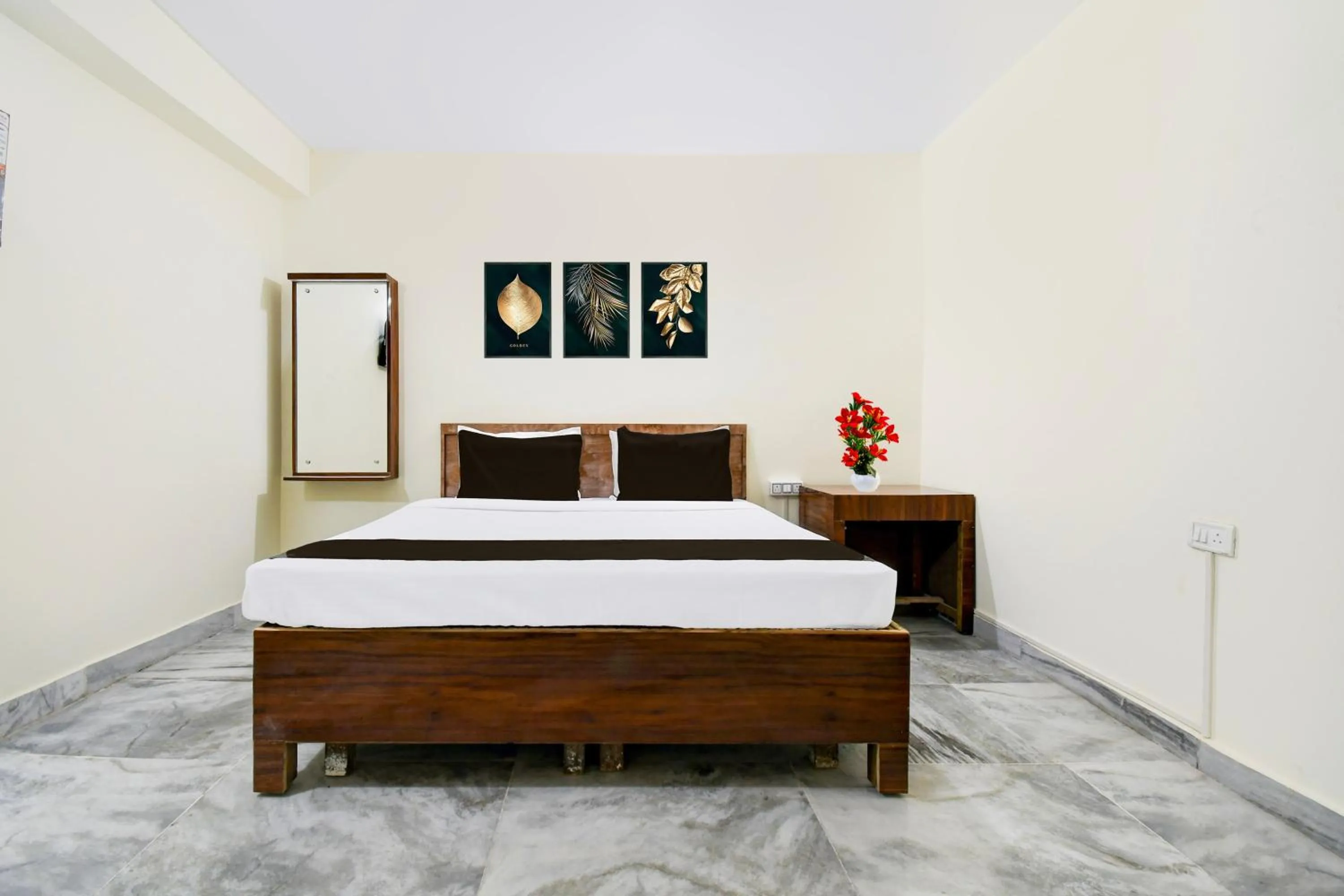 Bedroom, Bed in Super Hotel O Khandagiri Near DN Regalia Mall