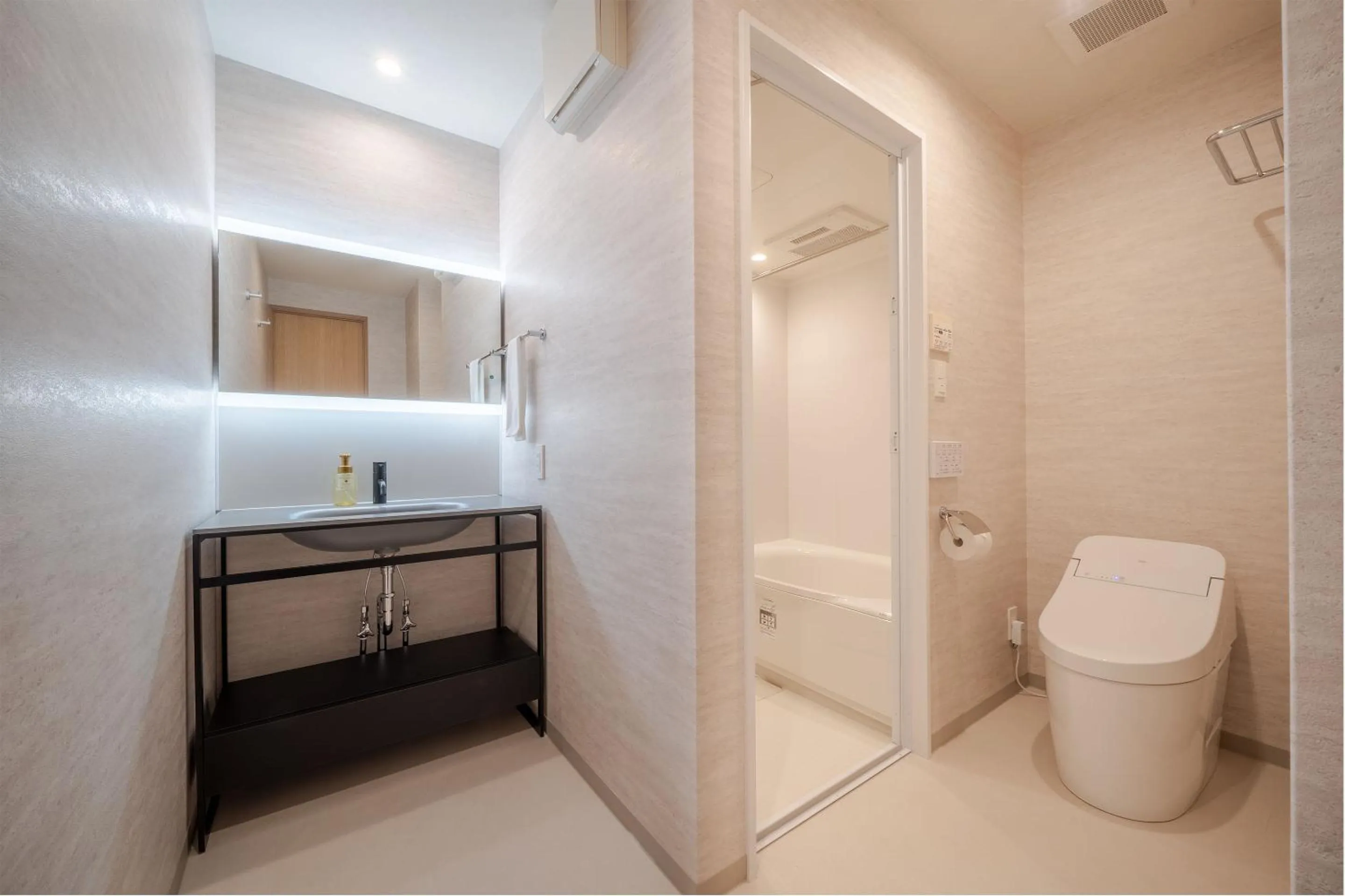 Bathroom in RESI STAY Kuon