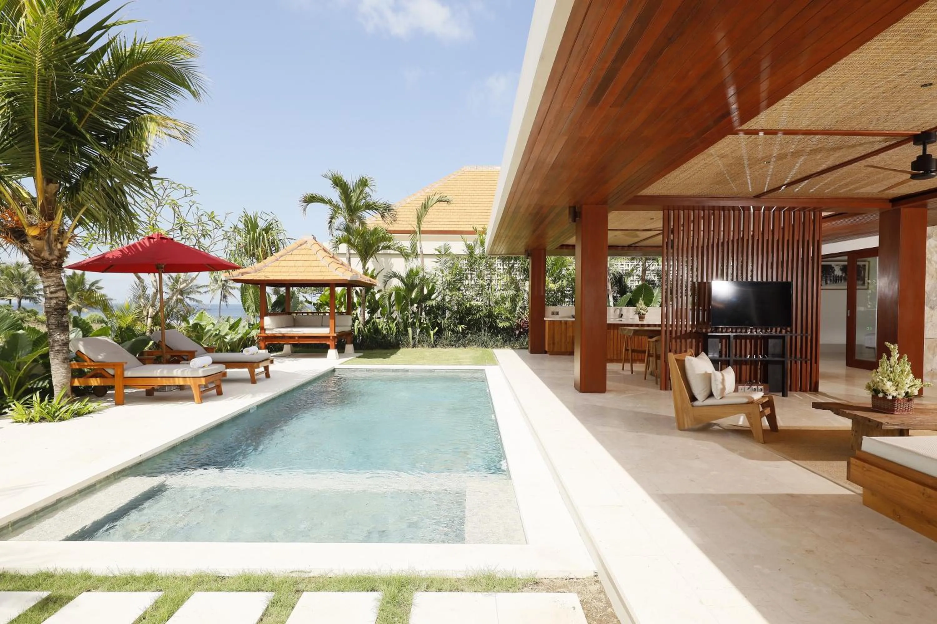 Swimming pool in Amarta Beach Retreat by Nakula