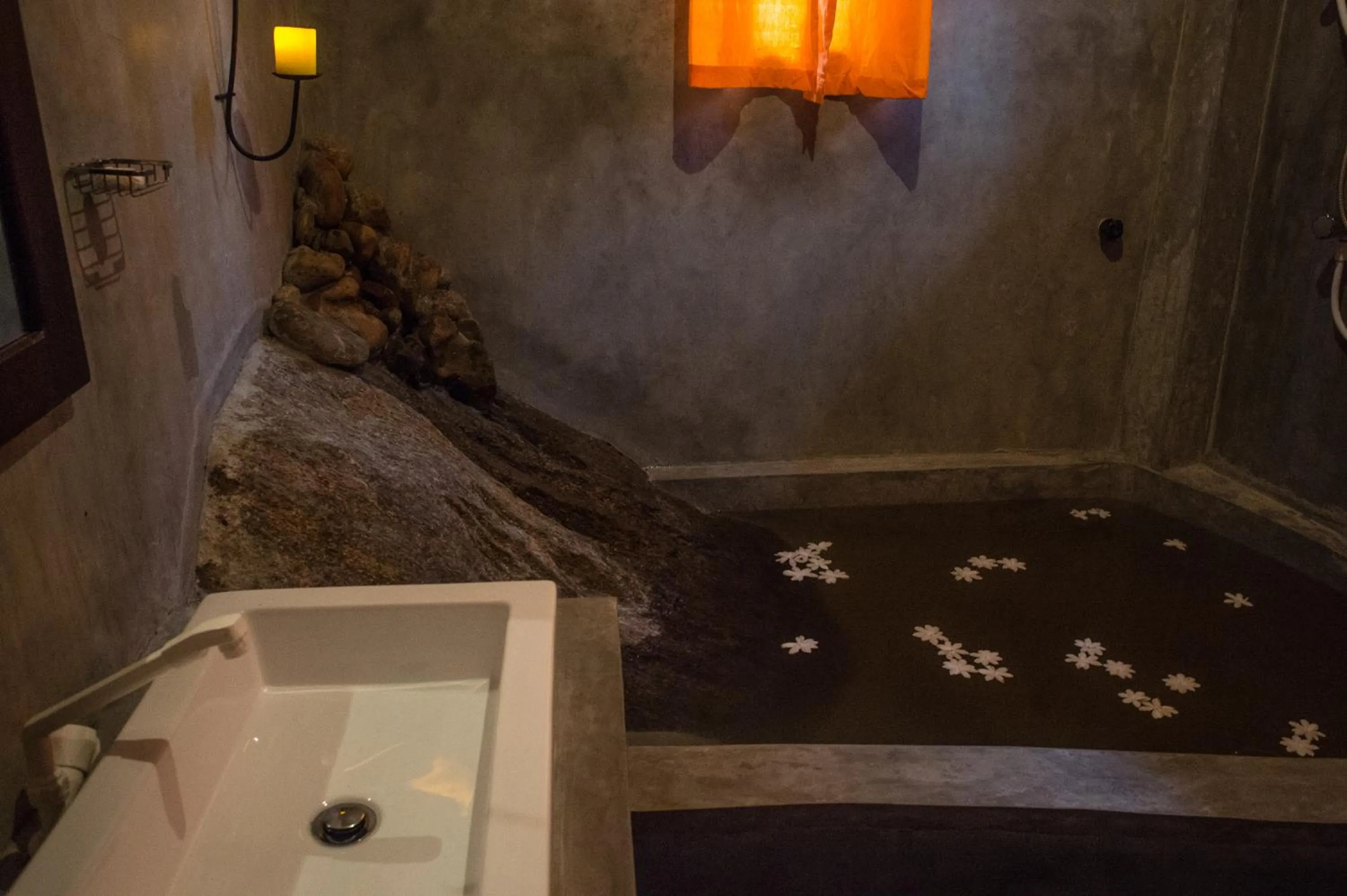 Shower in Sinharaja Hostel