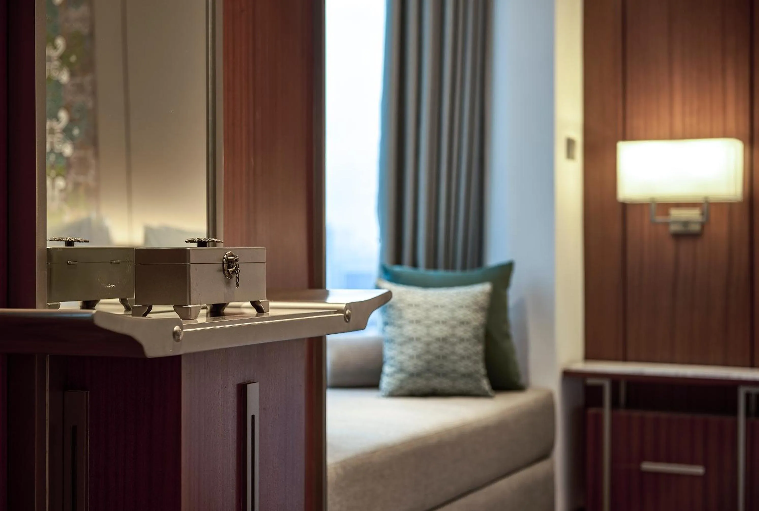 Seating area, Bed in Grand Hyatt Jakarta