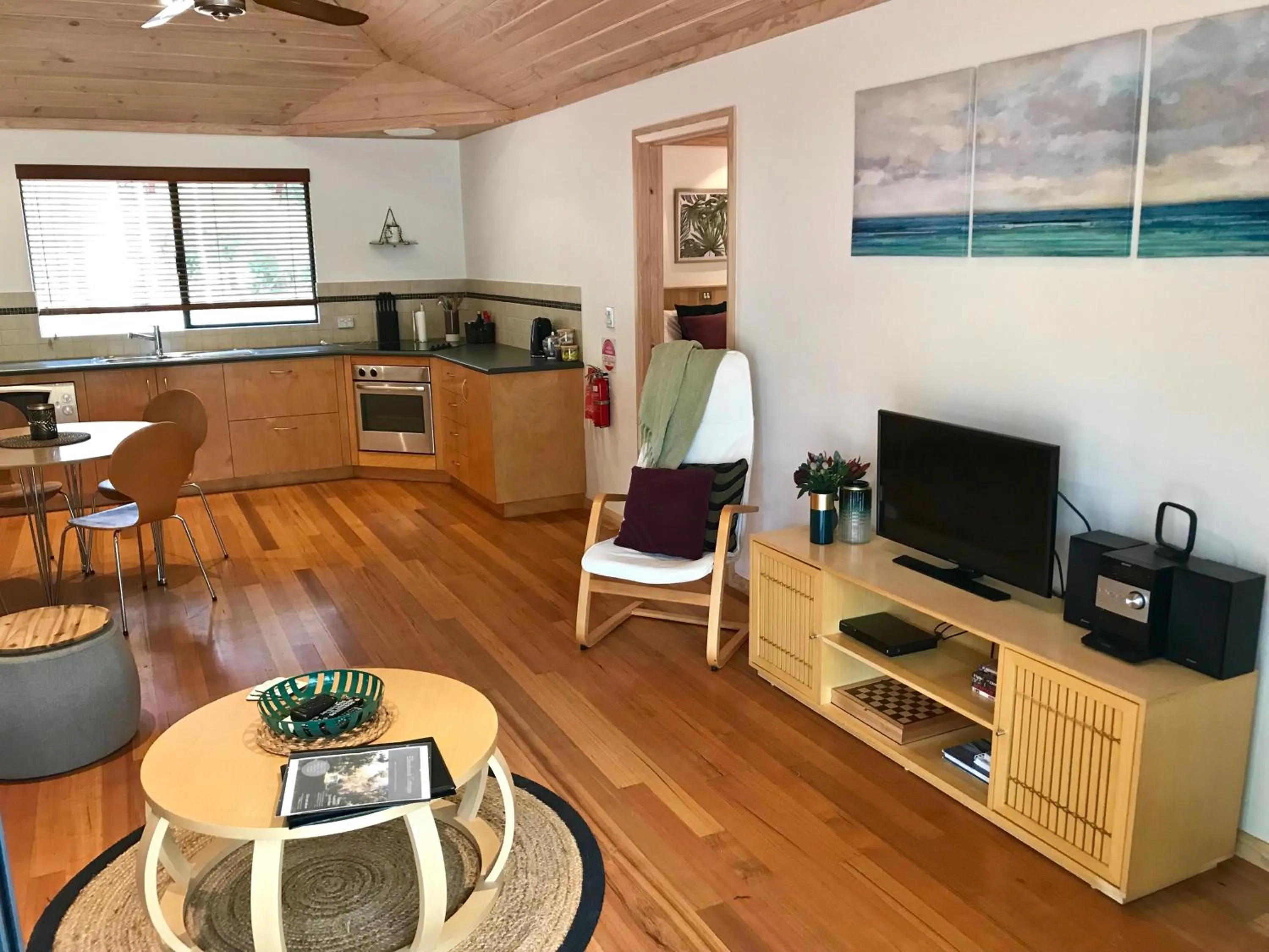 TV and multimedia in Ellensbrook Cottages