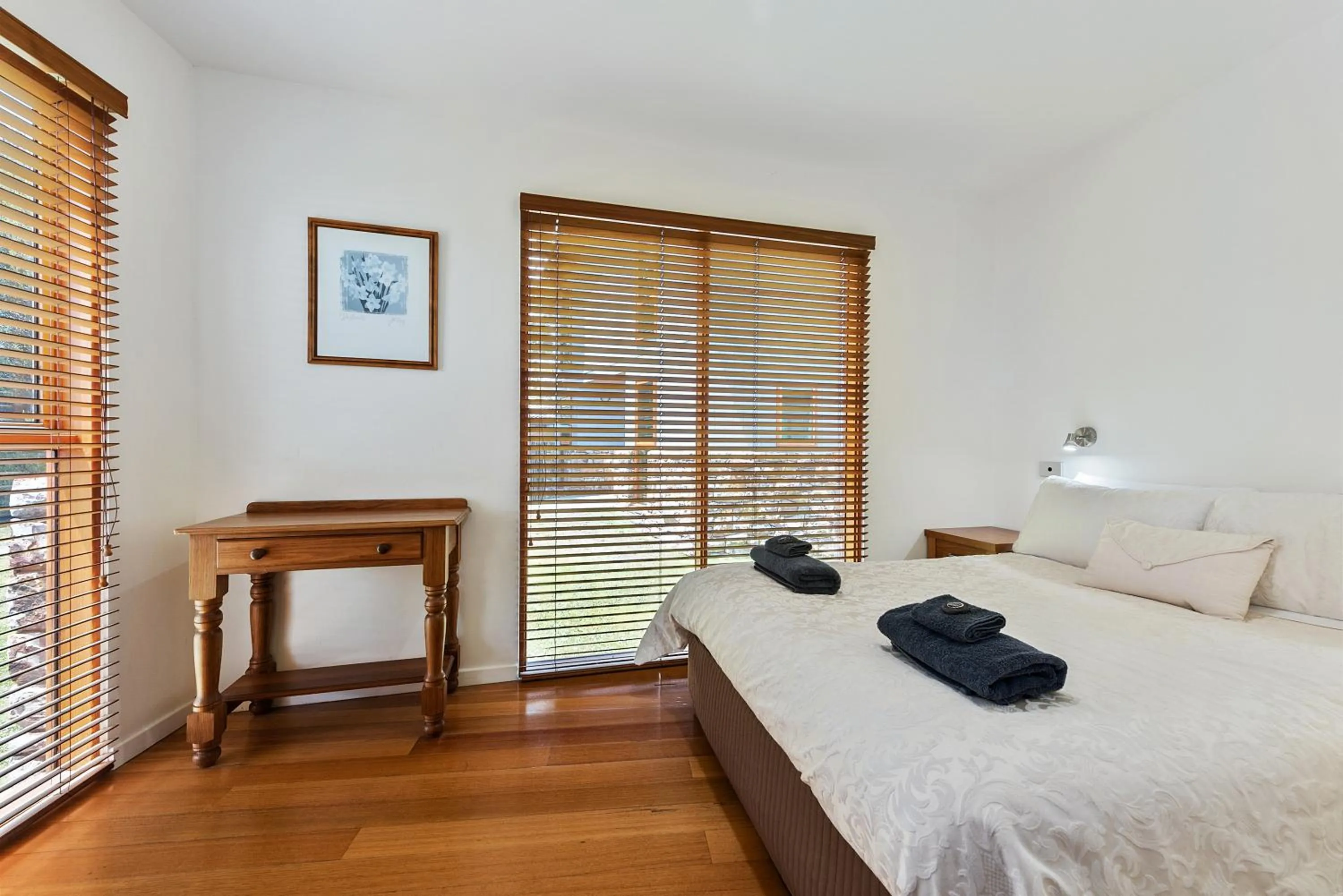 Bedroom, Bed in Wheelhouse Apartments