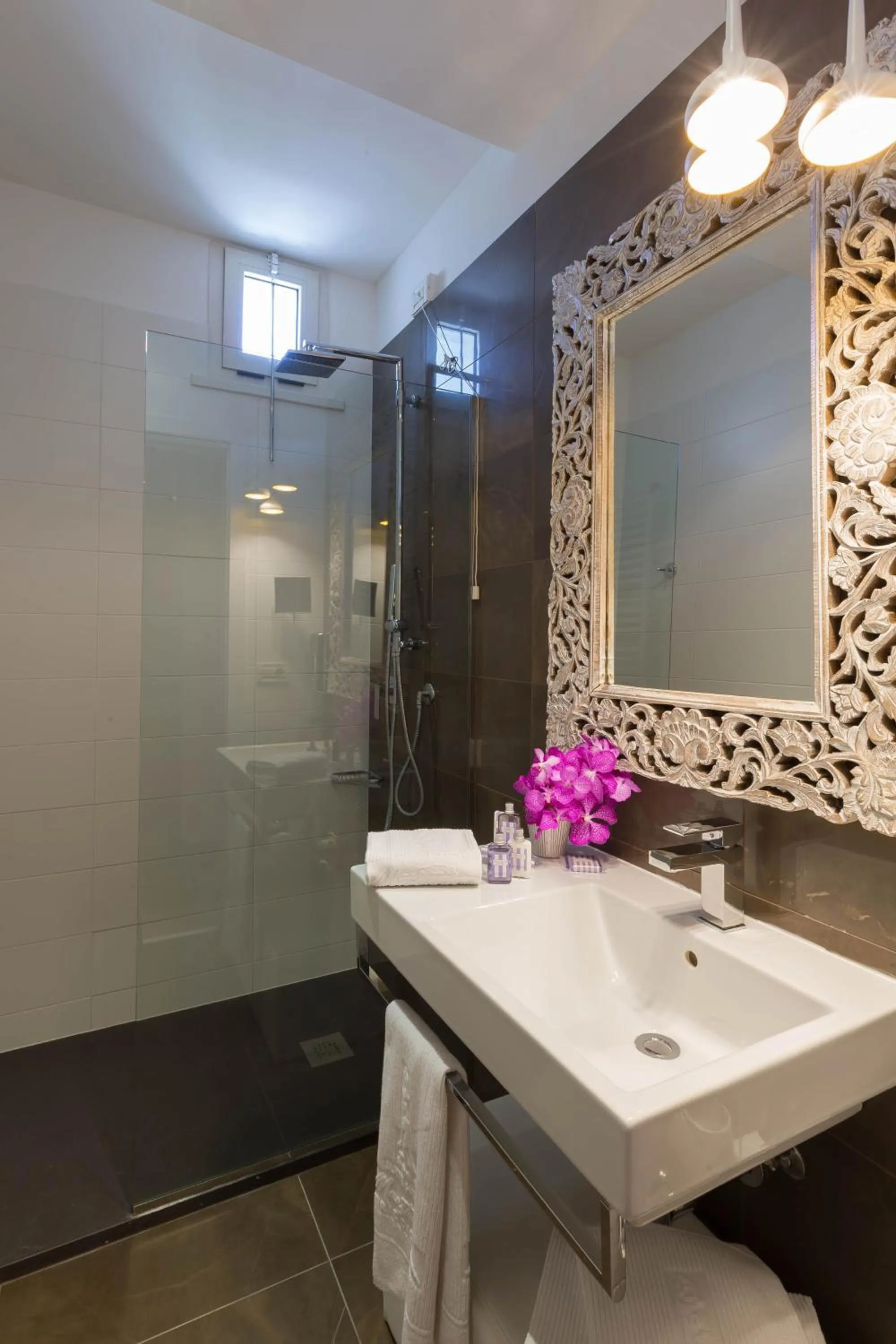 Bathroom in Hotel Maestrale