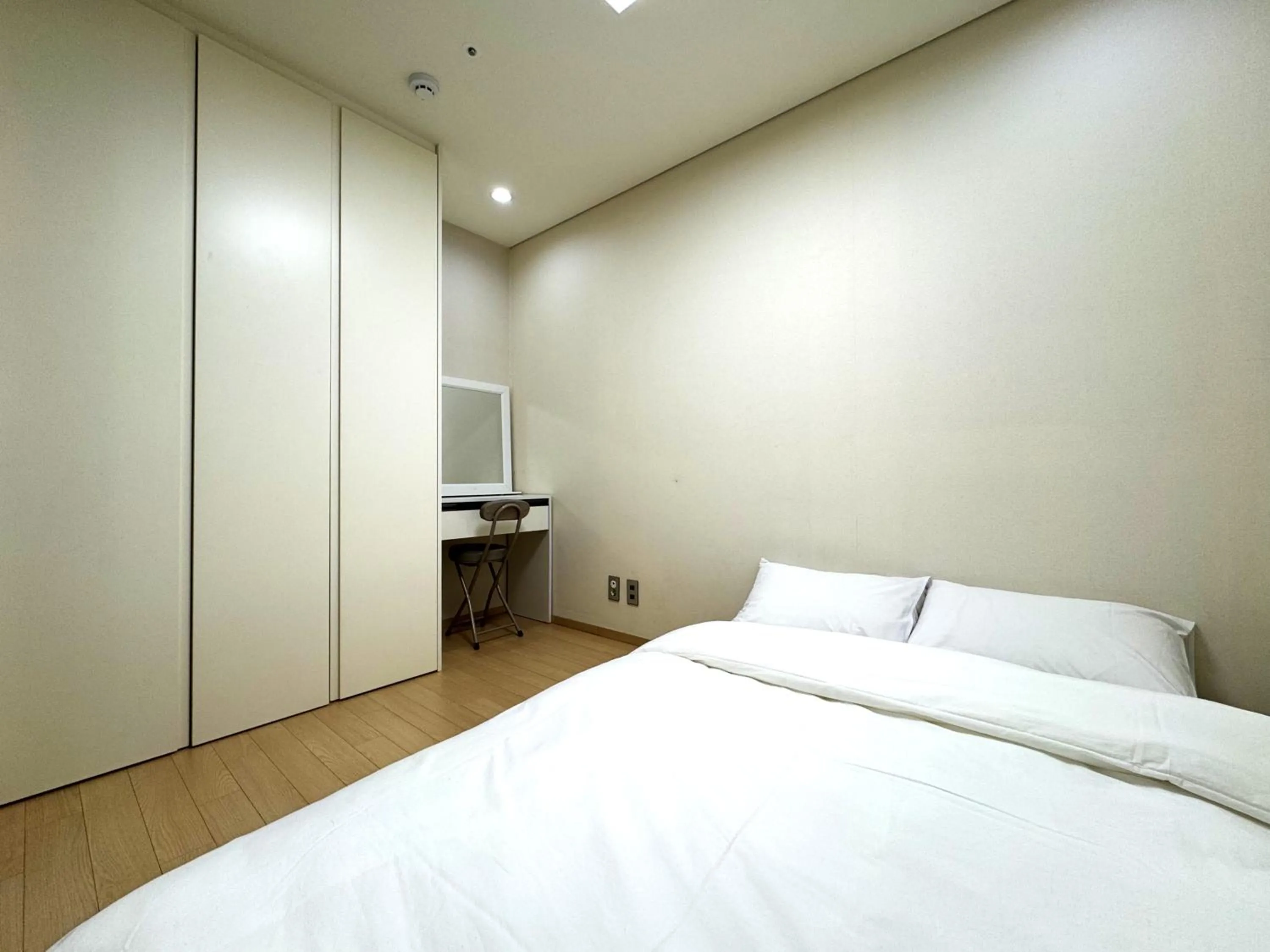 Bed in The Hide City