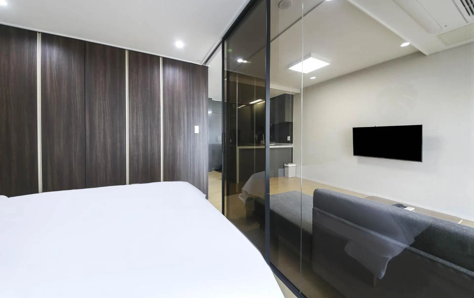 Photo of the whole room, Bed in The Hide City