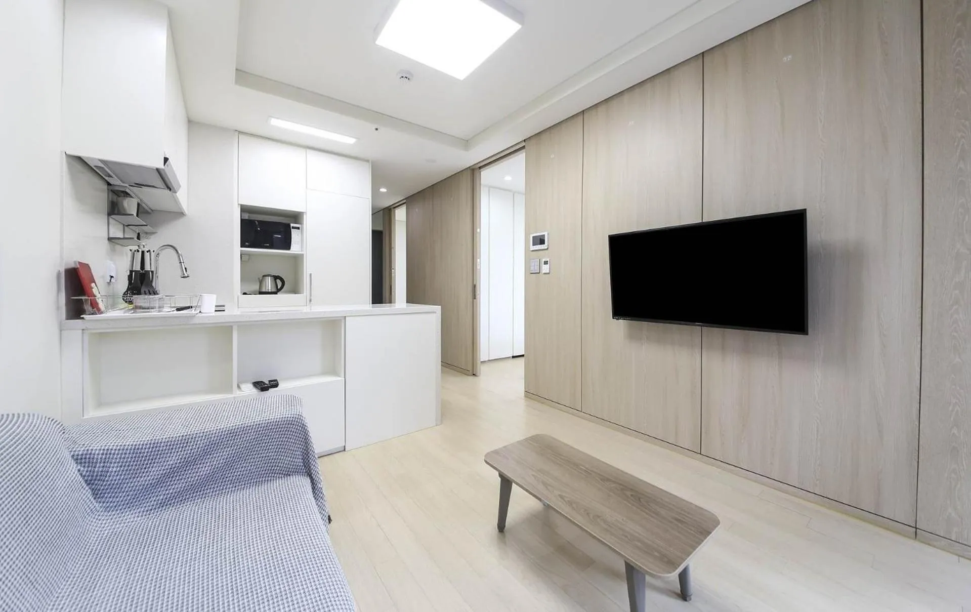 TV and multimedia in The Hide City