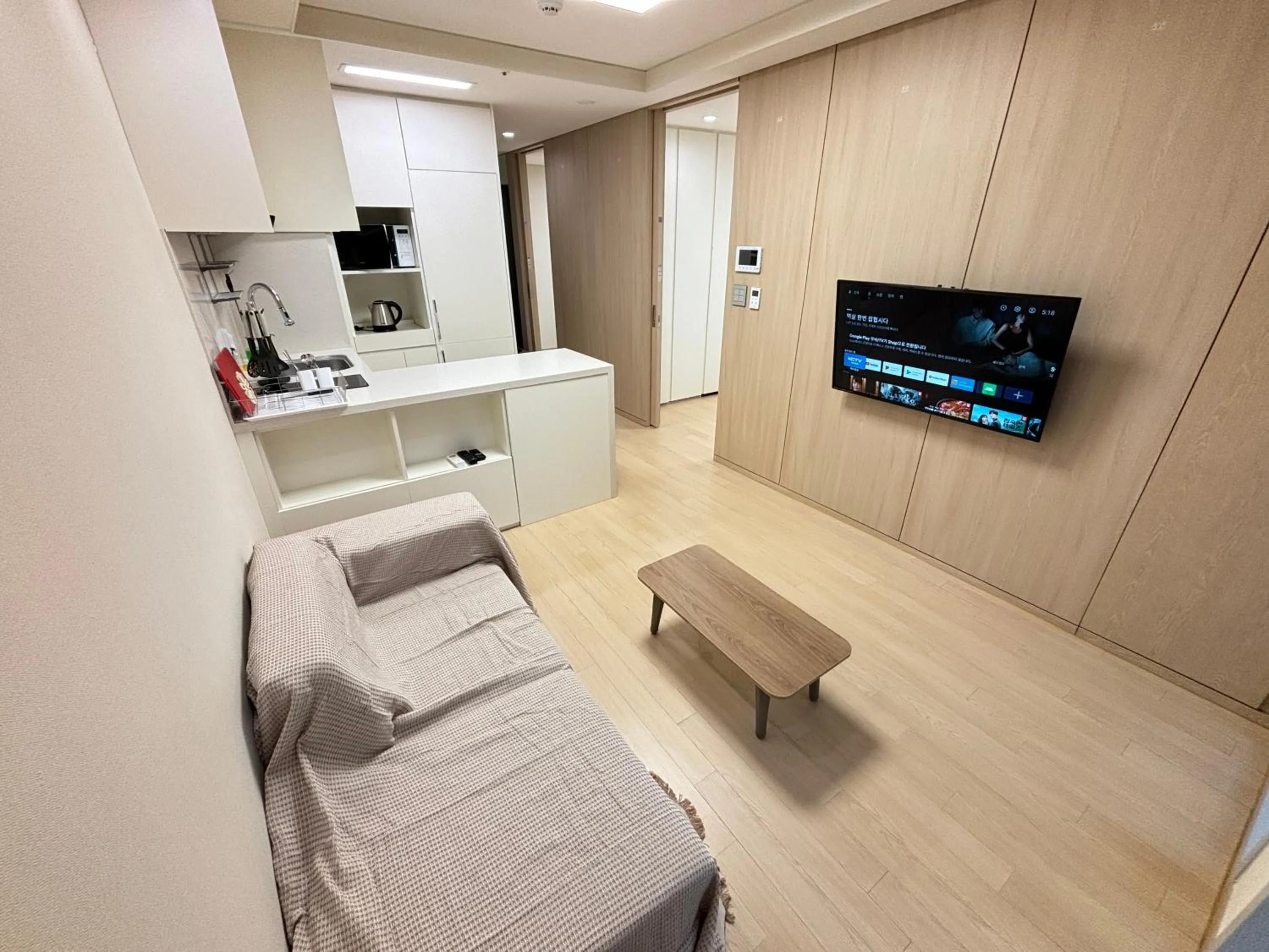 TV and multimedia in The Hide City