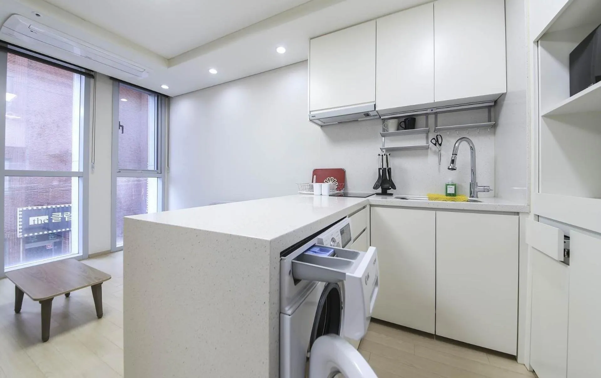 Kitchen or kitchenette in The Hide City