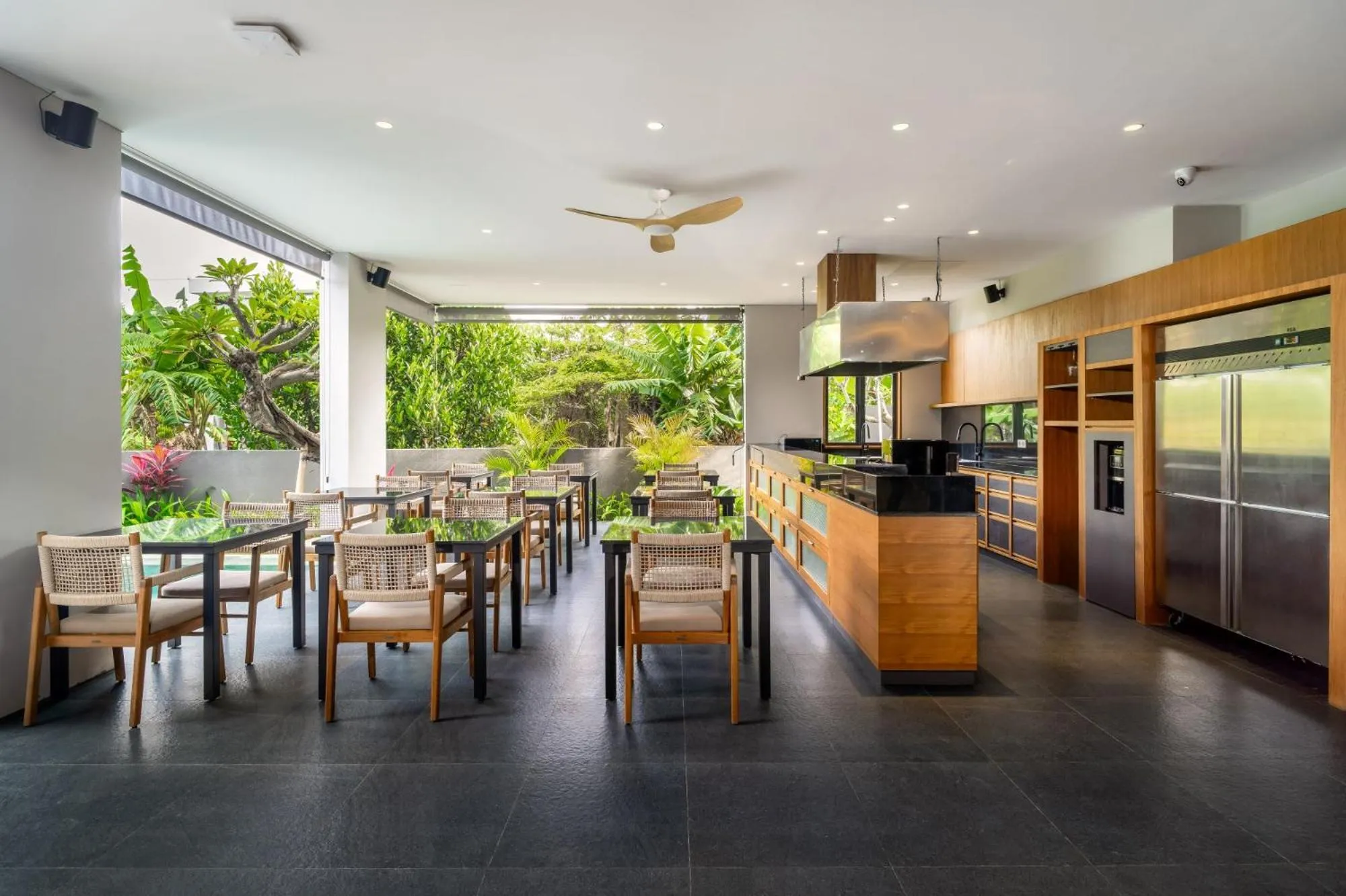 Restaurant/places to eat in The Line Canggu