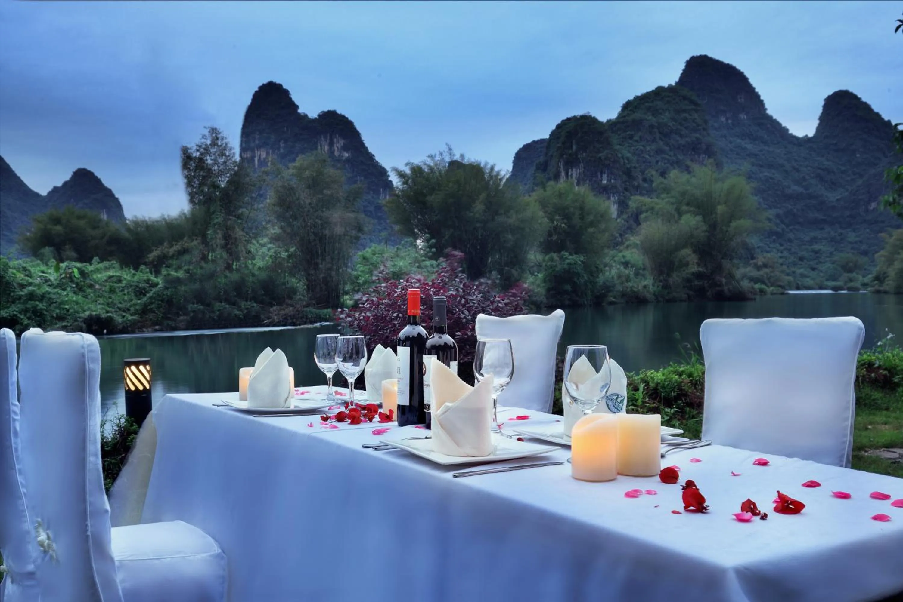 Restaurant/places to eat in Yangshuo Mountain Retreat