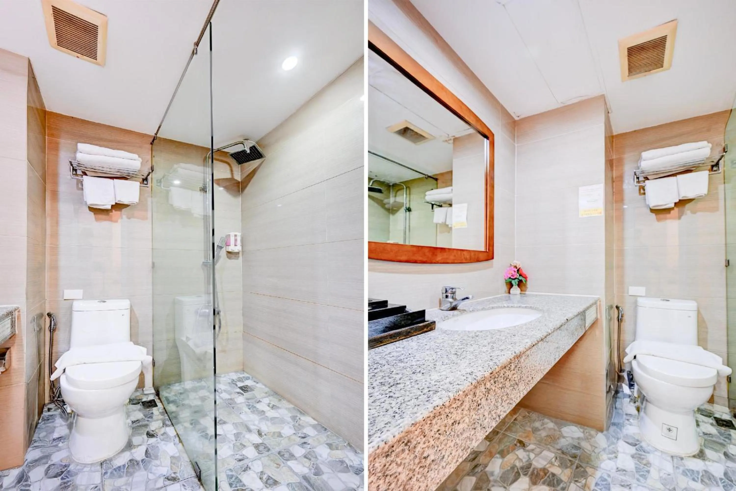 Bathroom in Palette The Travellers Hotel Bangkok