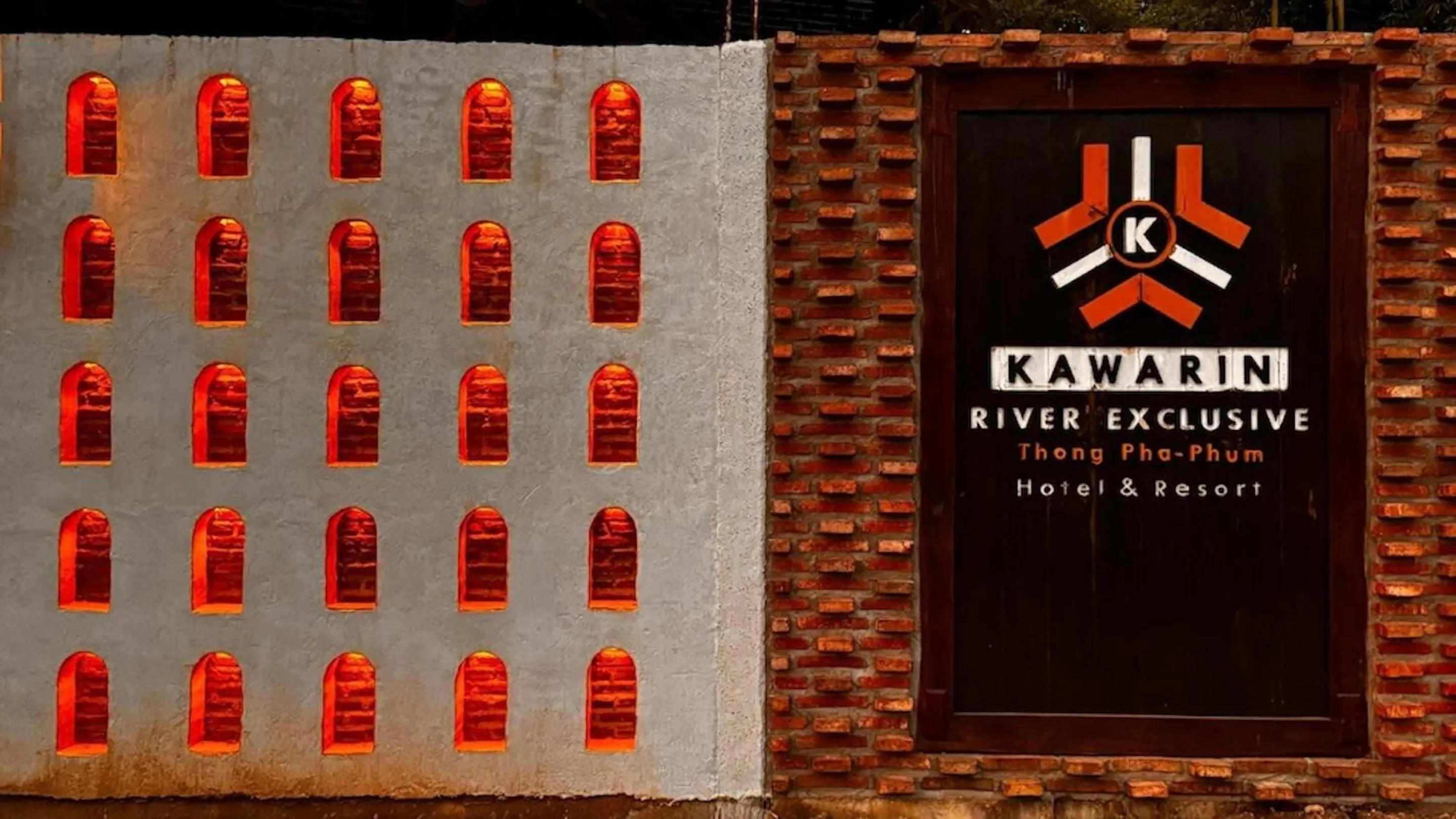 Logo/Certificate/Sign in Kawarin River Exclusive Hotel & Resort