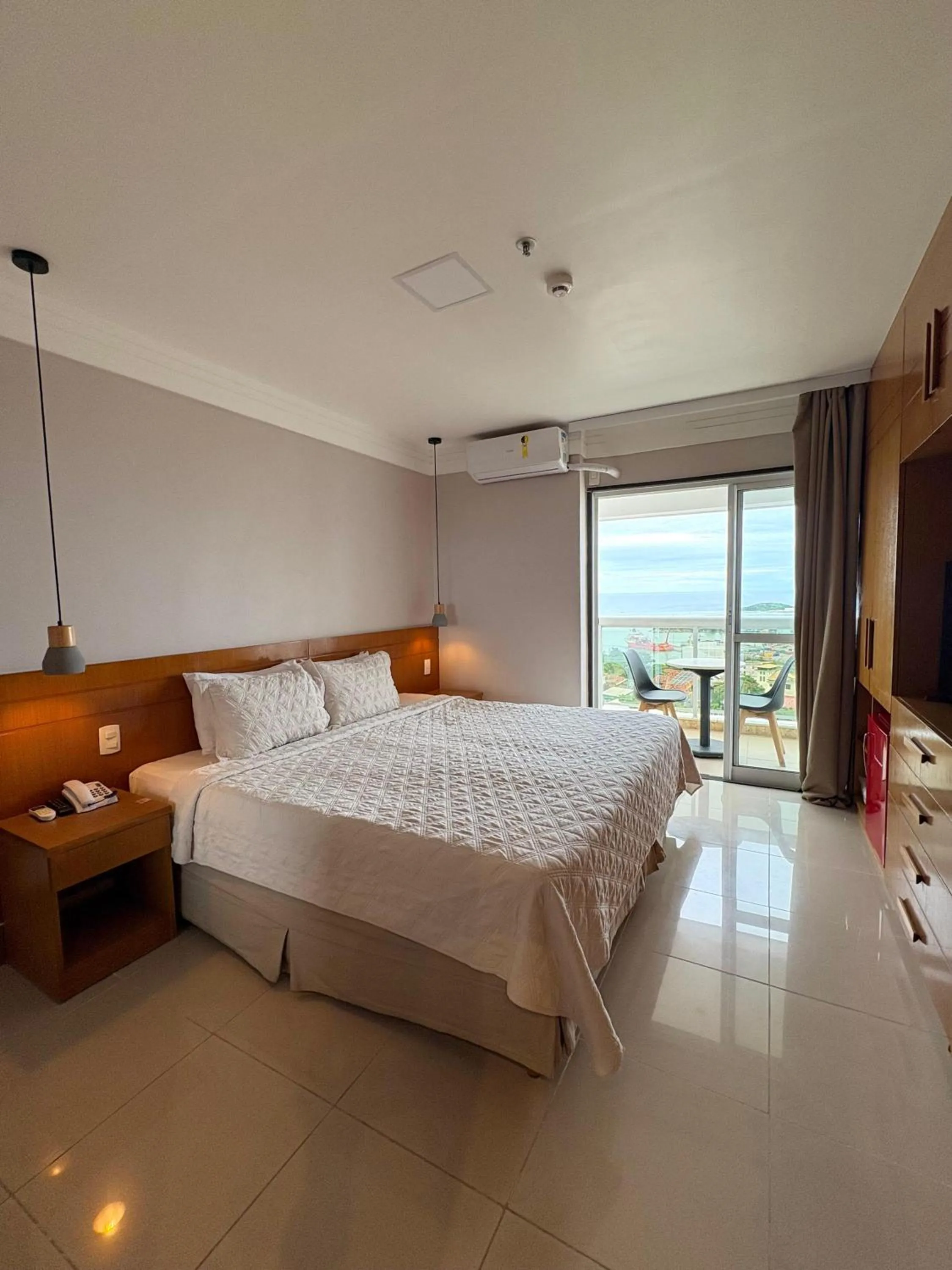 Bed in Royal Urban Macaé Hotel