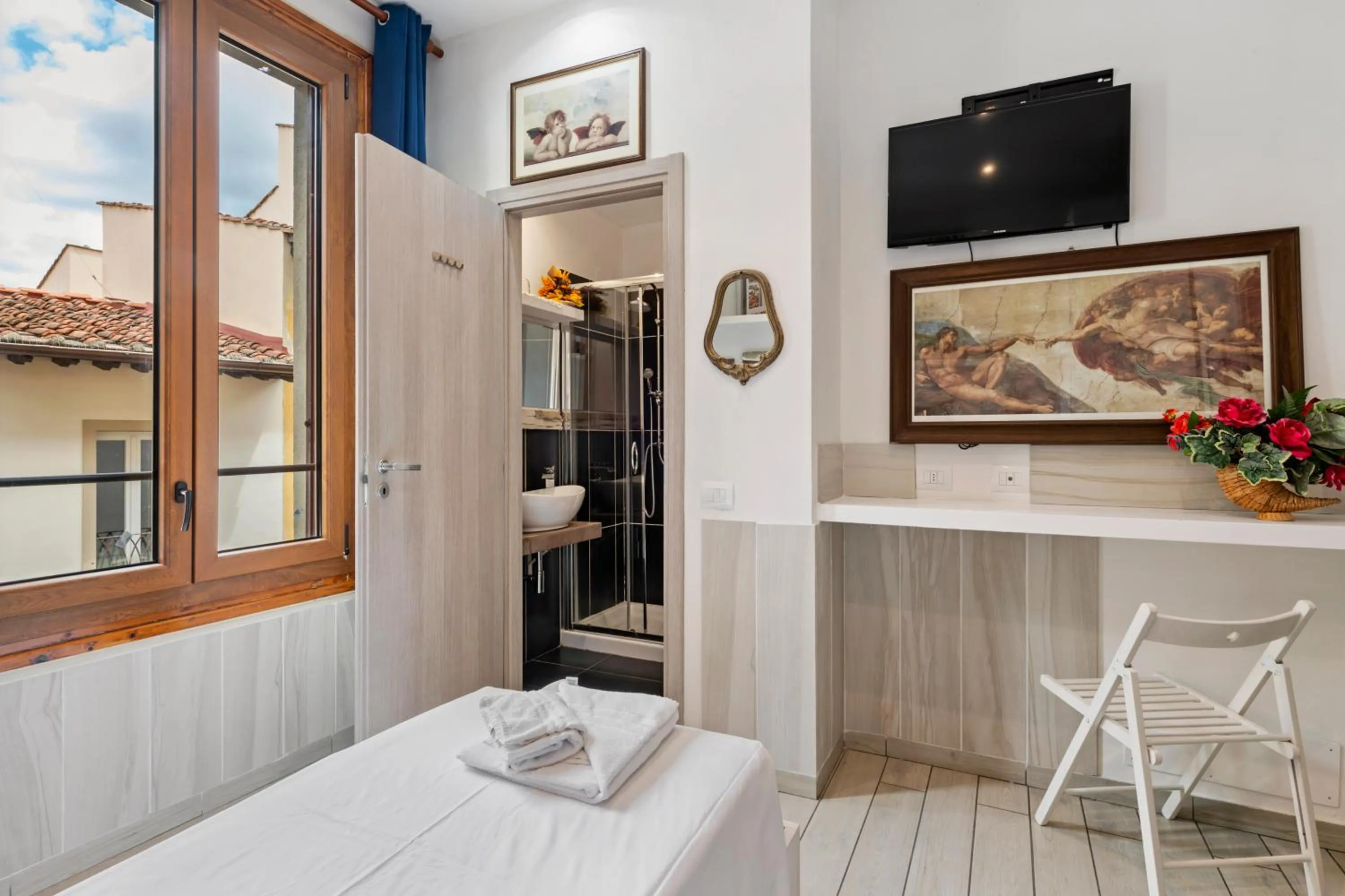 TV and multimedia in Guest House Biffi Simone