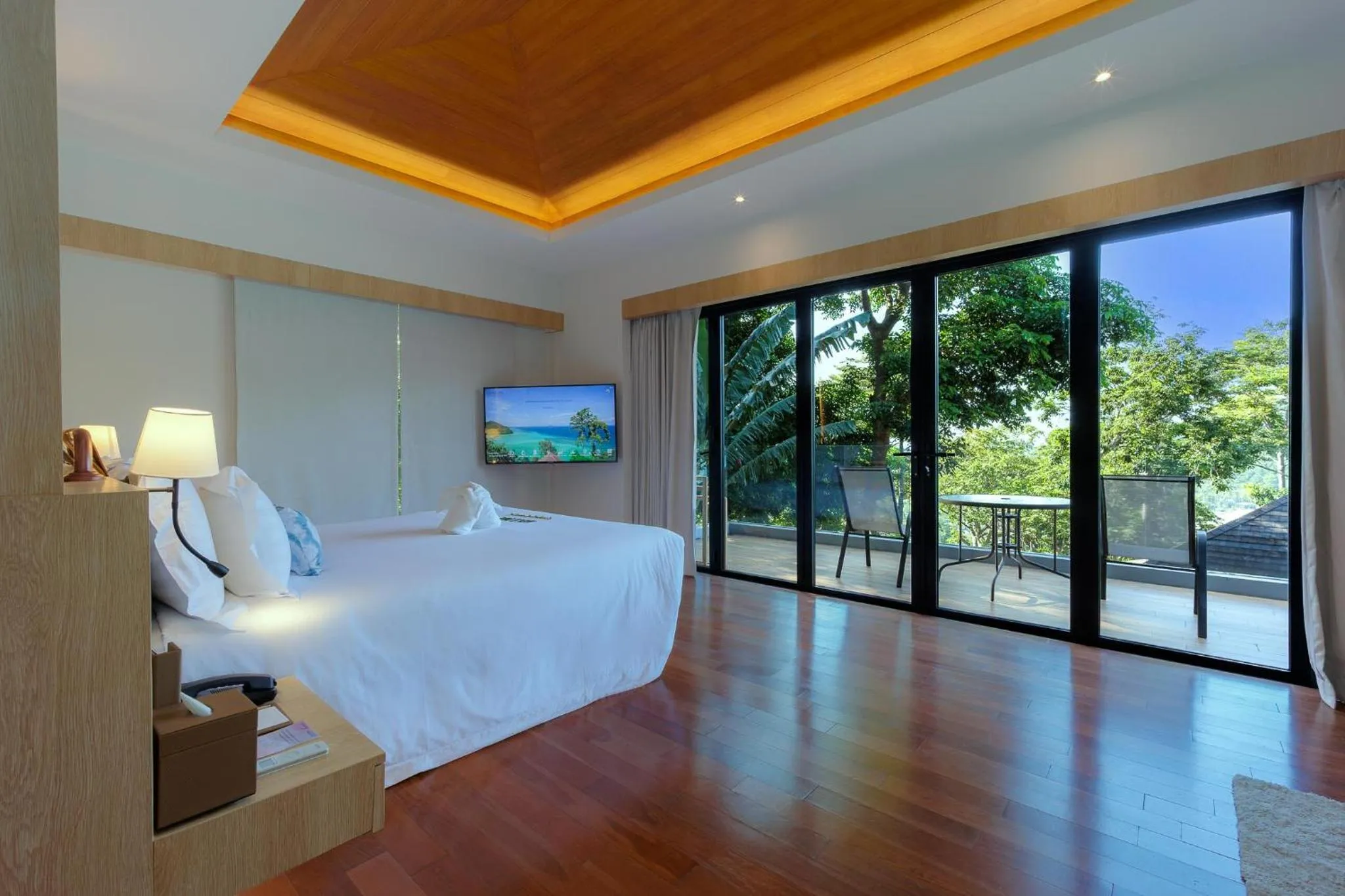 Property building, Bed in Centara Villas Phi Phi Island