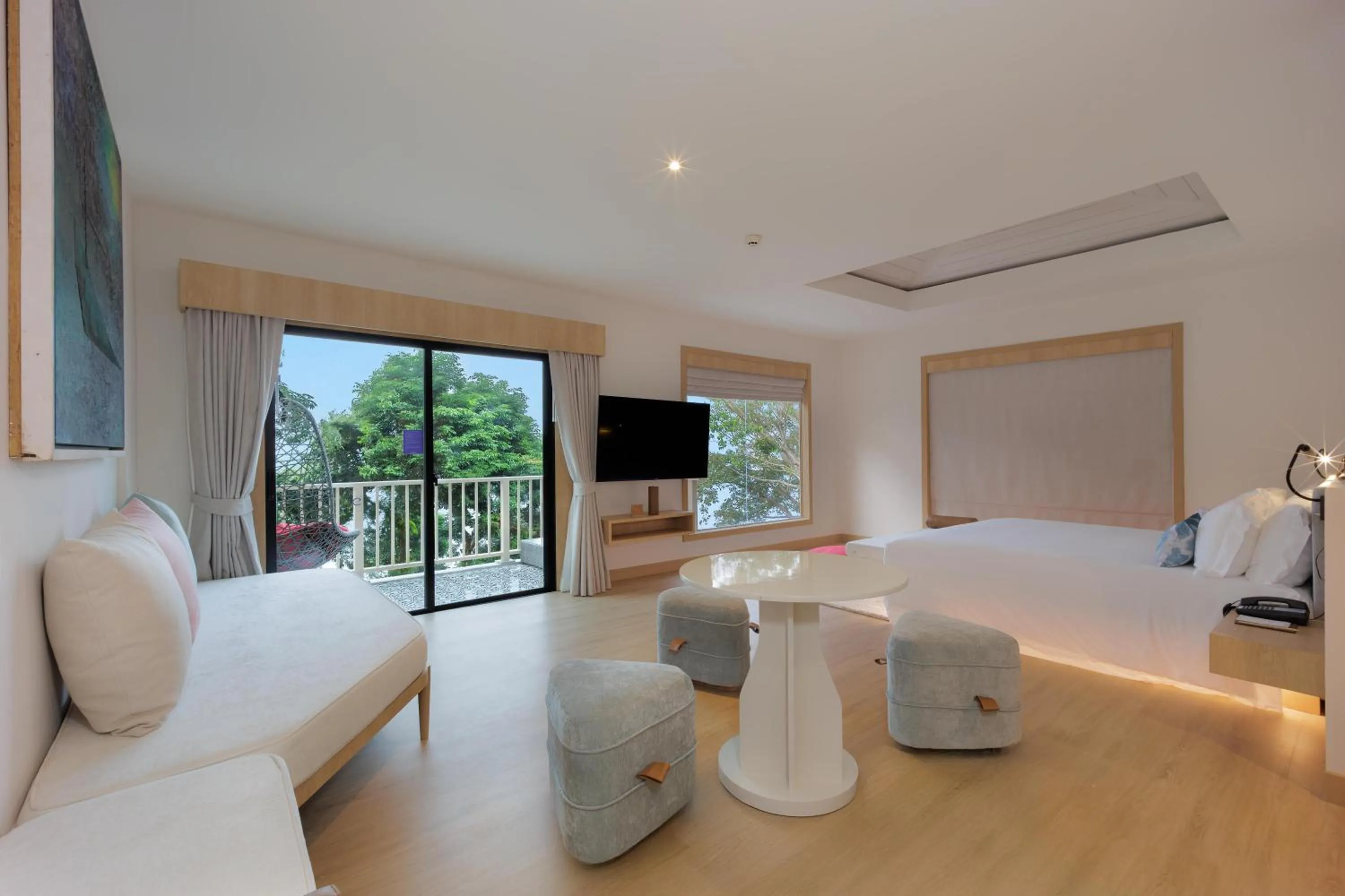 Living room, Bed in Centara Villas Phi Phi Island