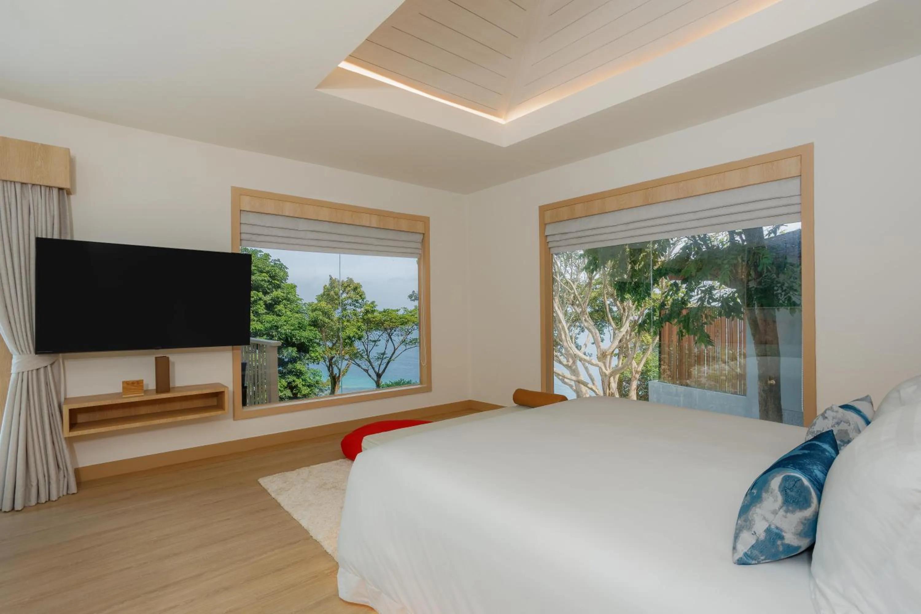 Bedroom, Bed in Centara Villas Phi Phi Island