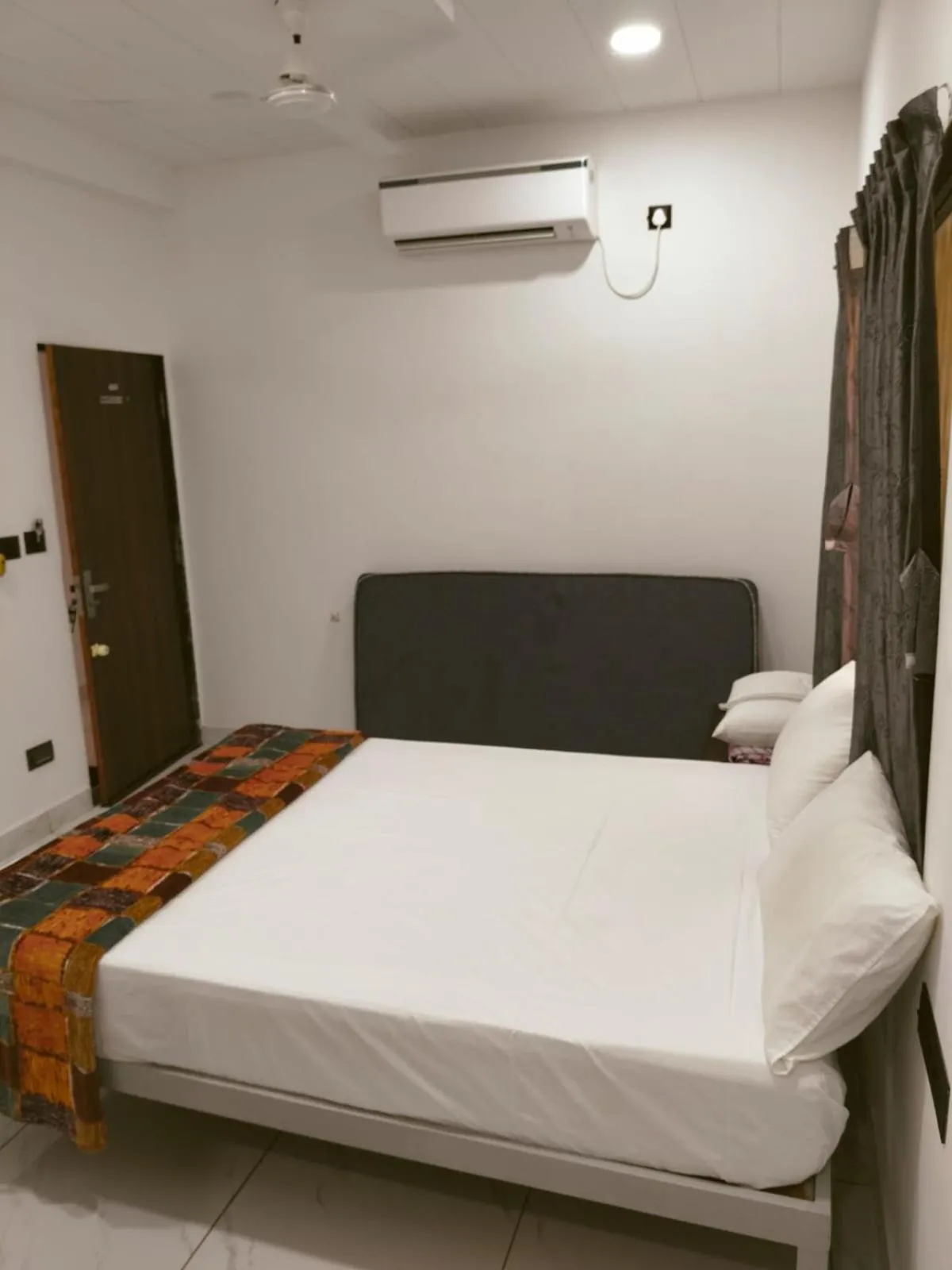 Bed in Gurukrupa Yatri Niwas