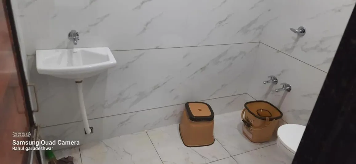 Bathroom in Gurukrupa Yatri Niwas