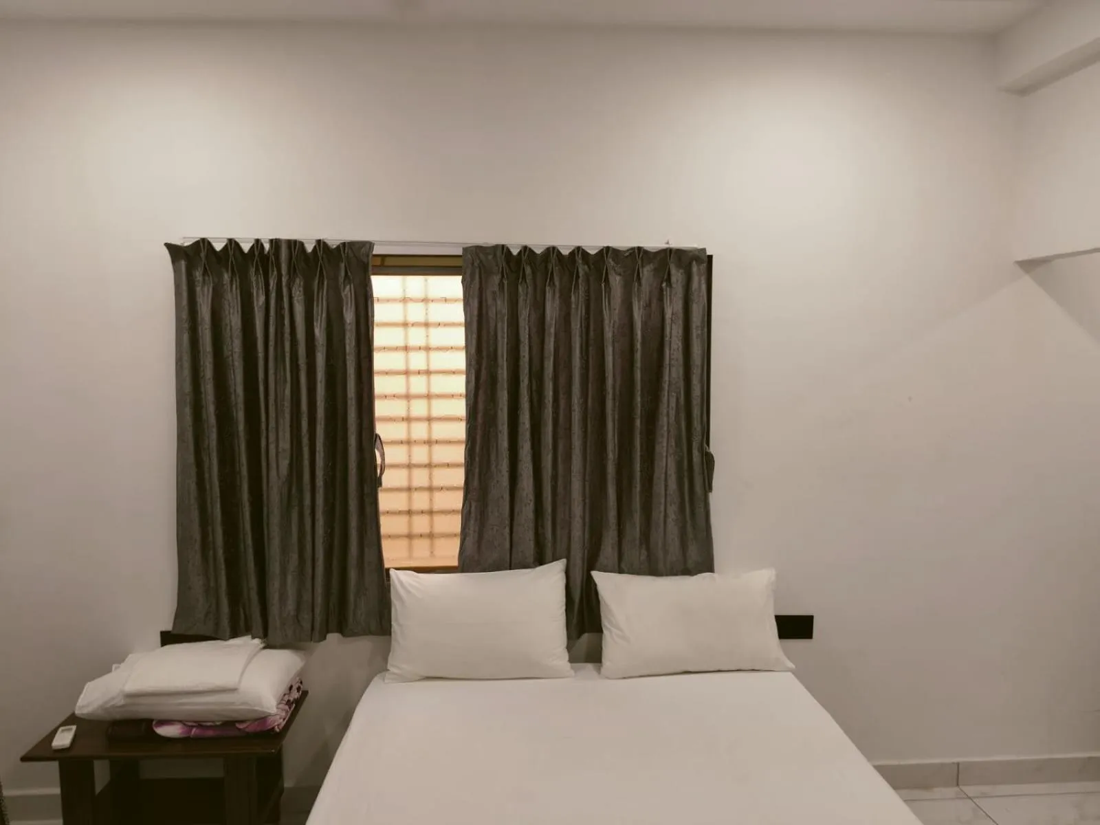 Bed in Gurukrupa Yatri Niwas