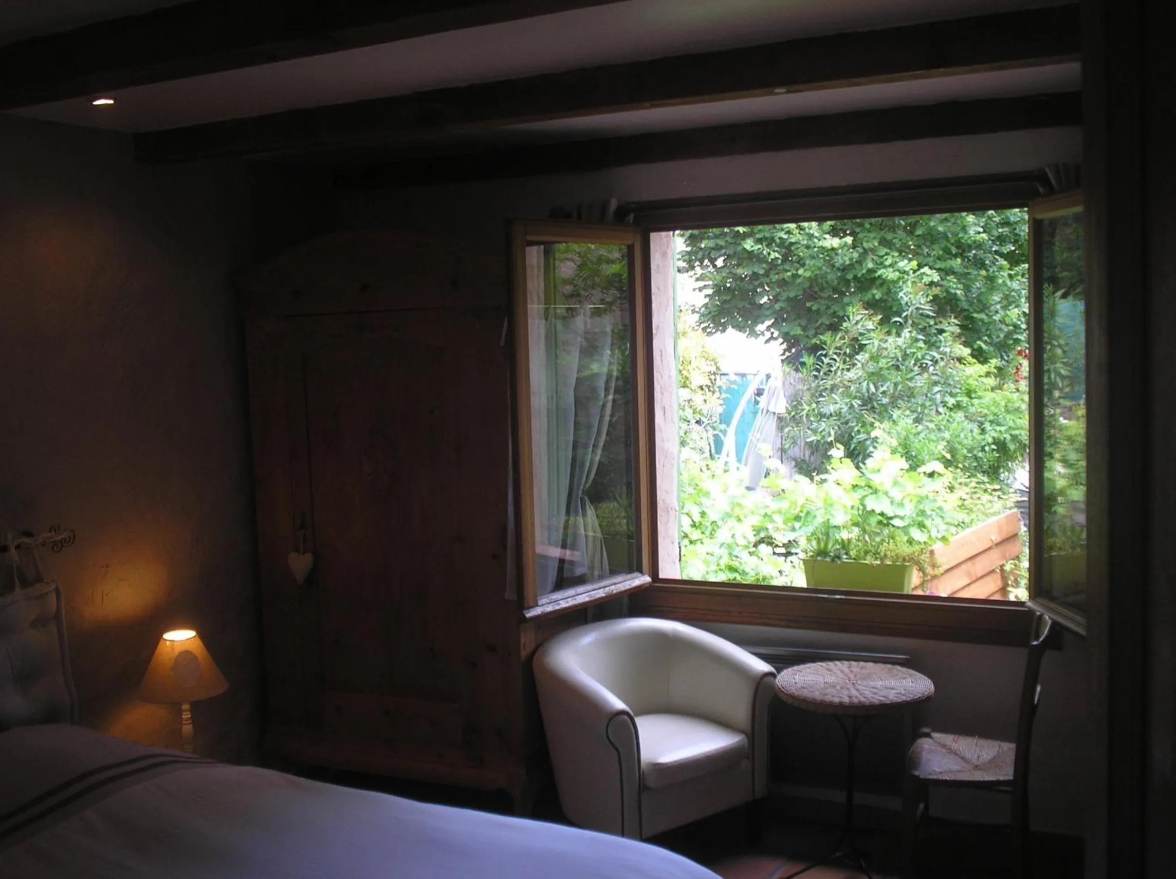 Bedroom in La Maison Du Bonheur