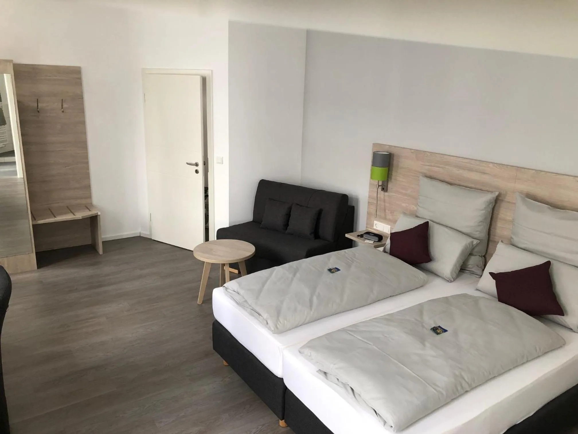 Bed in Landhotel Zur Bretzel