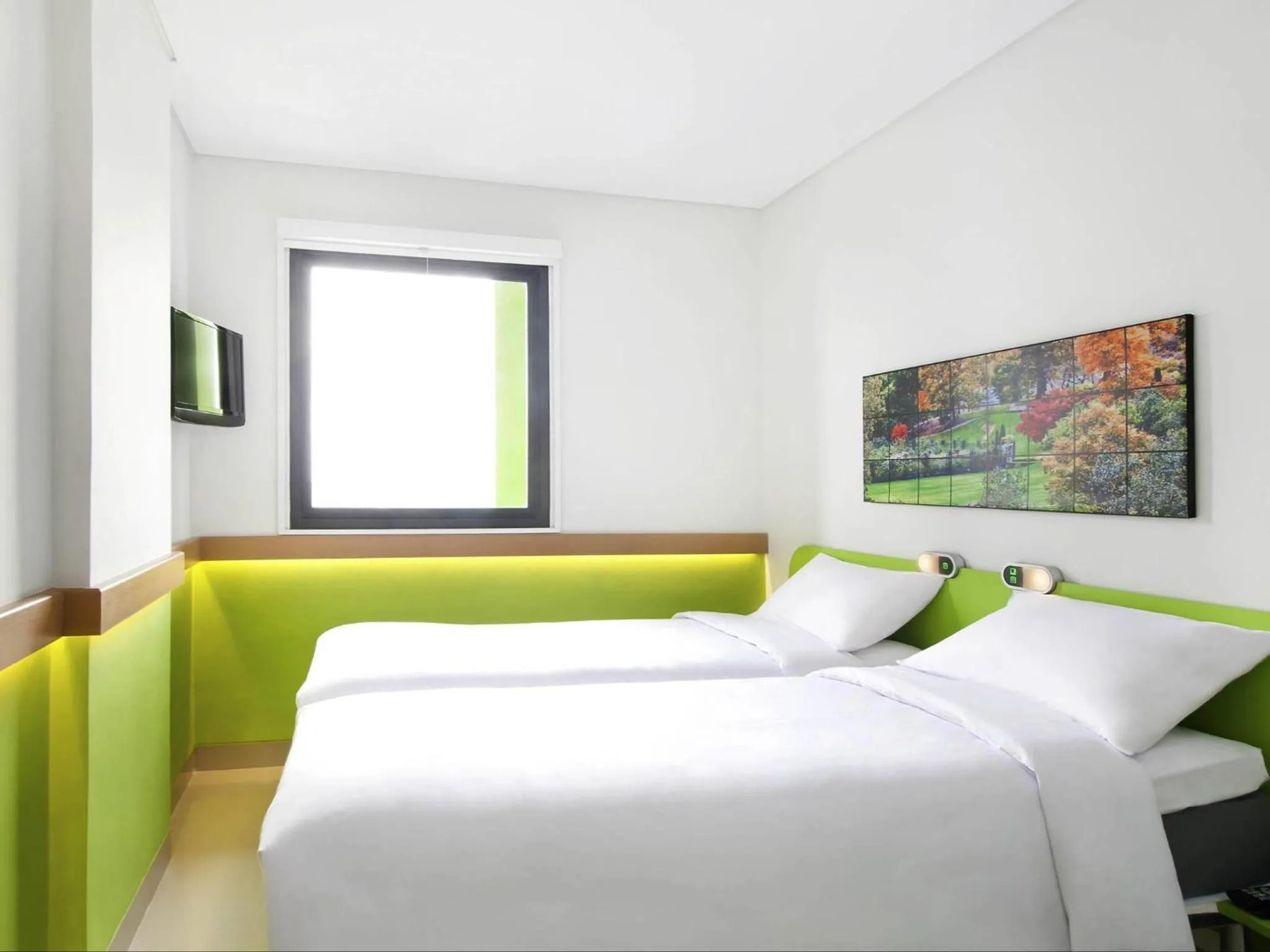 Bedroom in Ibis Budget Jakarta Daan Mogot