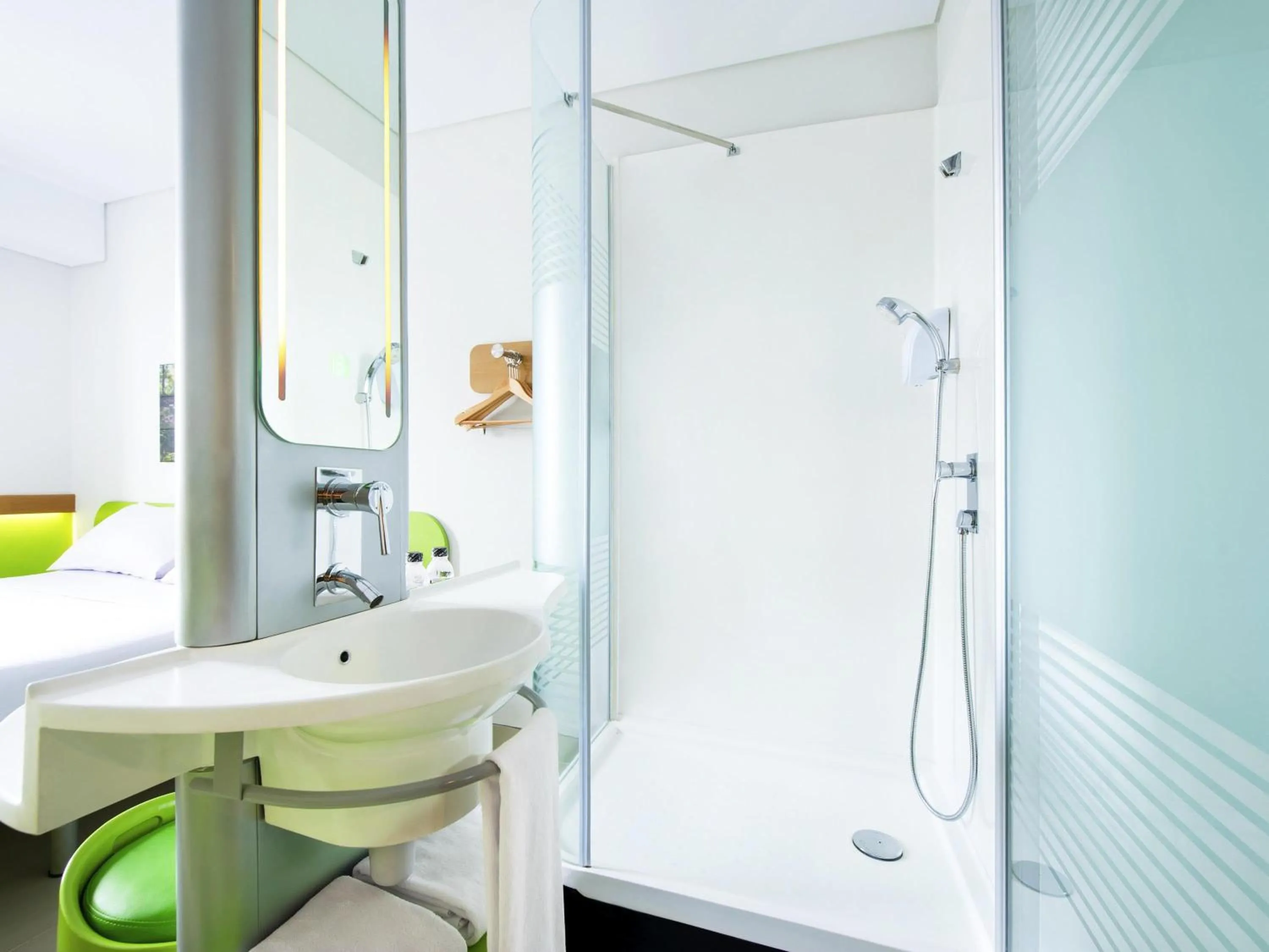 Bedroom in Ibis Budget Jakarta Daan Mogot