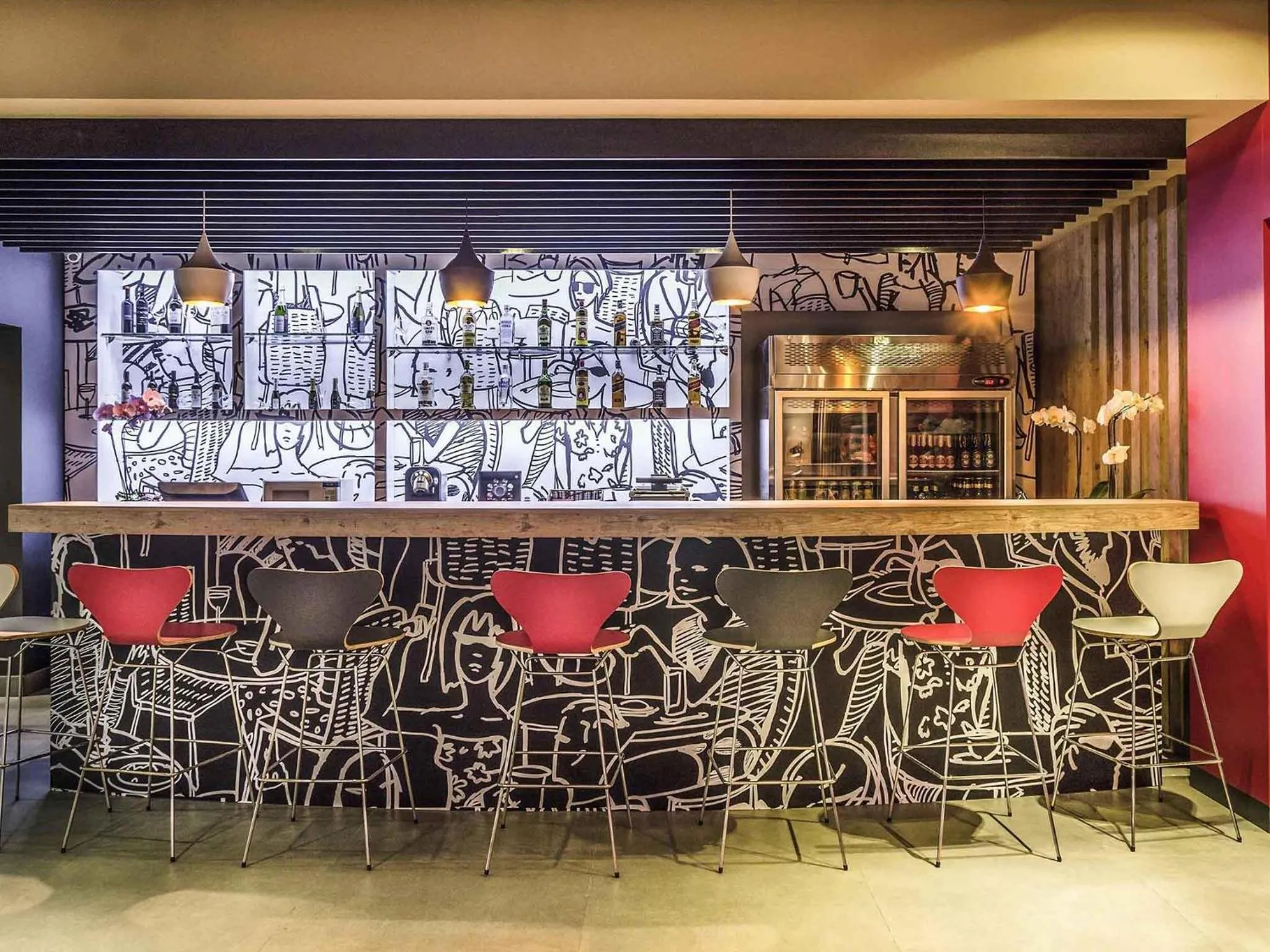 Lounge or bar in Ibis Porto Alegre Assis Brasil