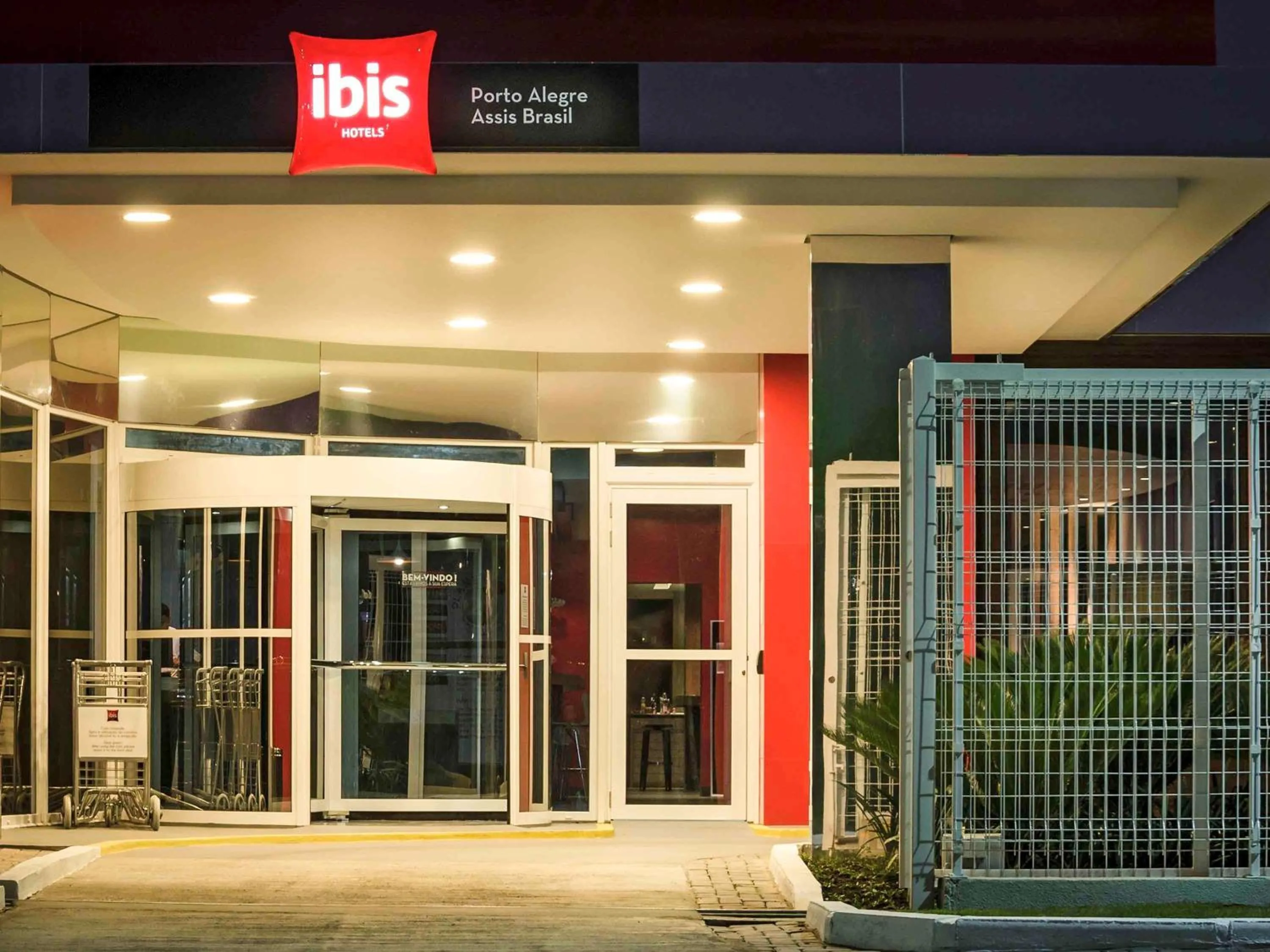Property building in Ibis Porto Alegre Assis Brasil