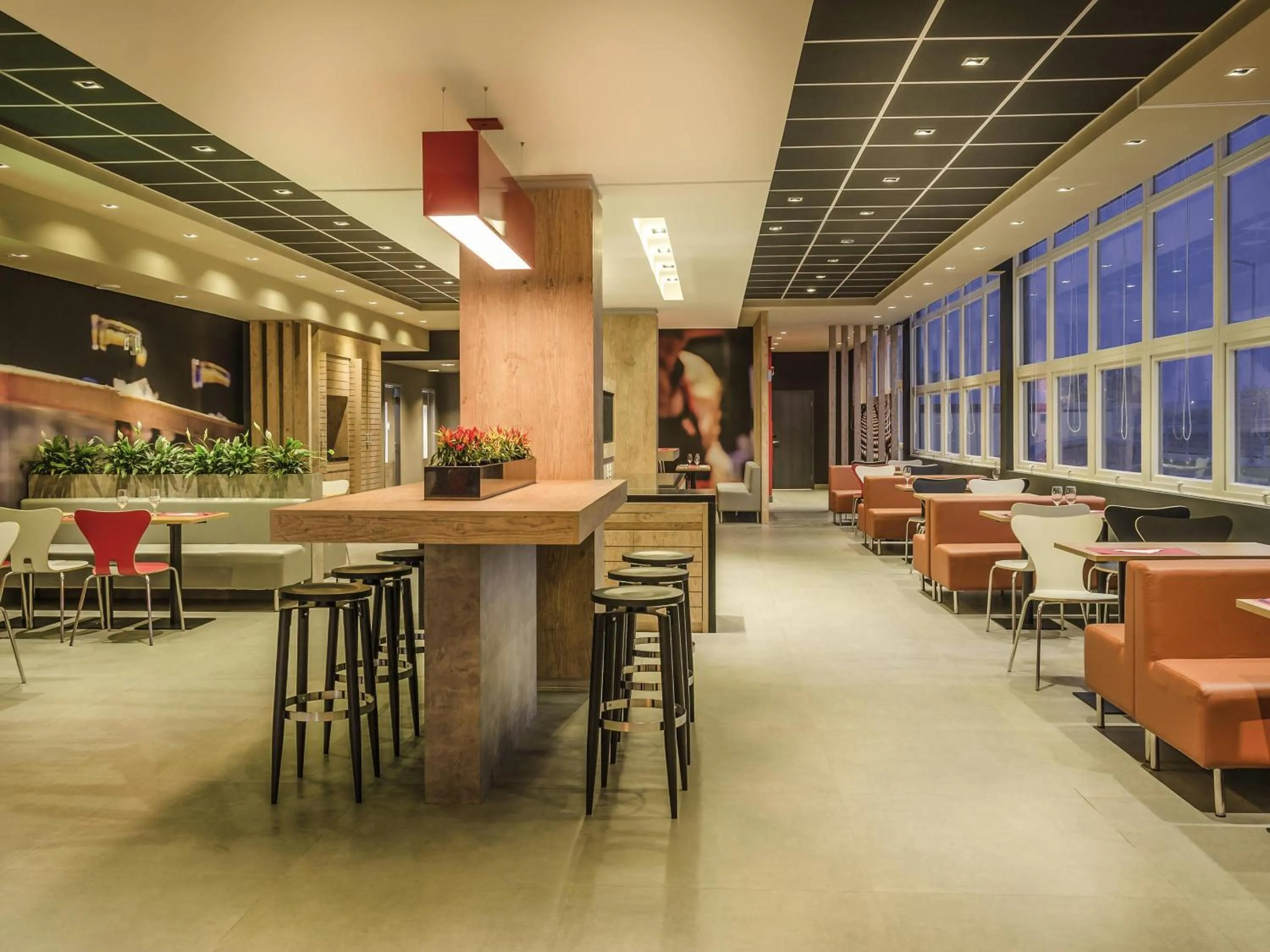 Meeting/conference room in Ibis Porto Alegre Assis Brasil