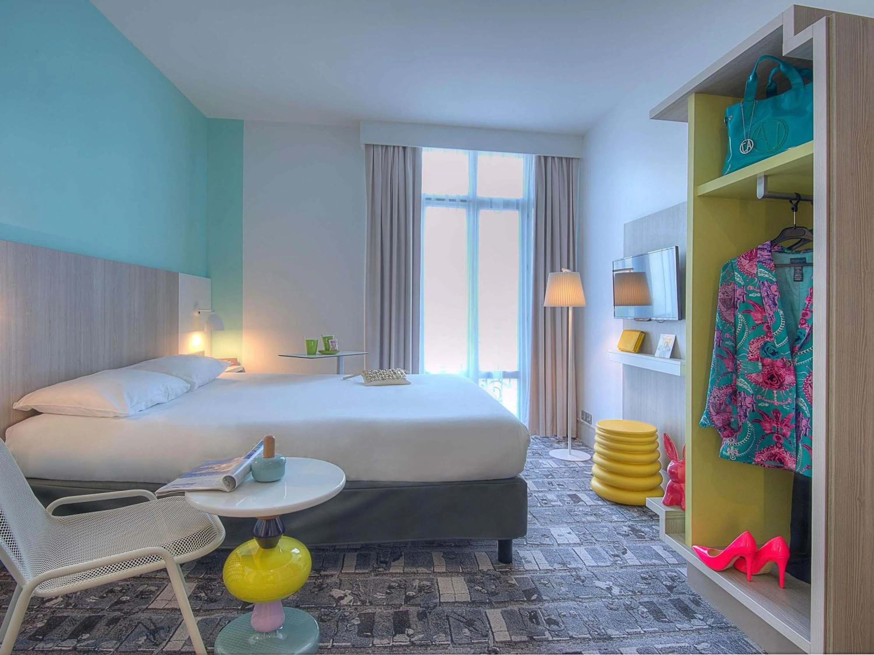 Bedroom, Bed in Ibis Styles Nice Centre Gare