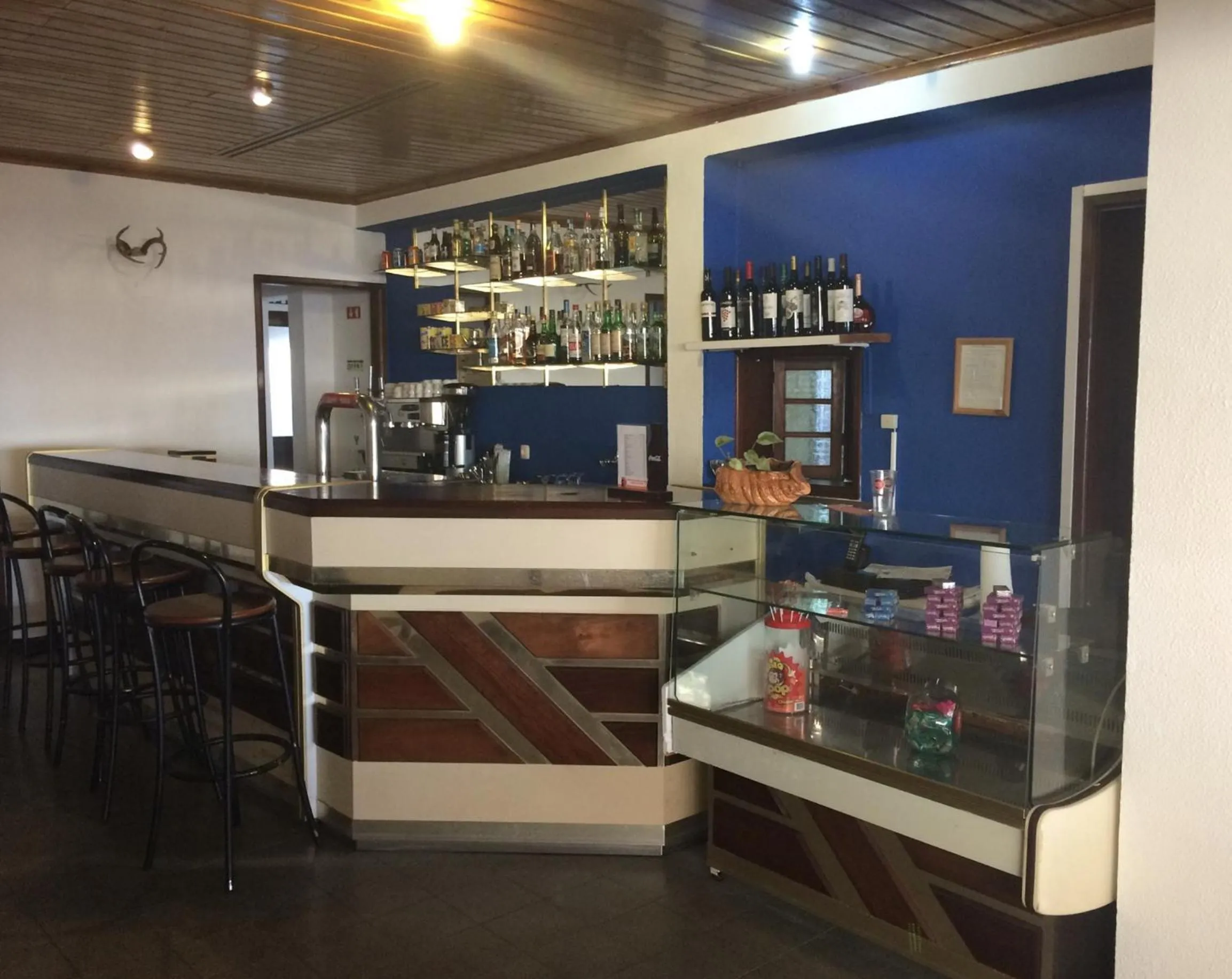 Restaurant/places to eat in Residencias Varadouro