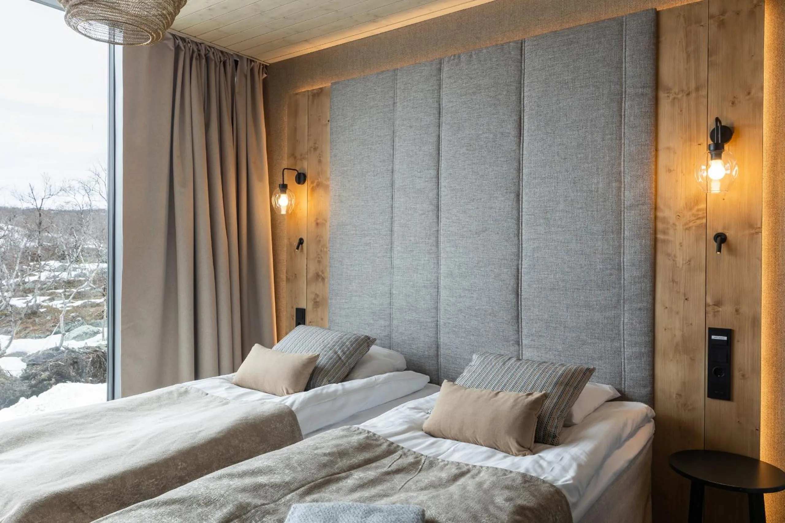 Bedroom, Bed in Santa's Hotel Rakka