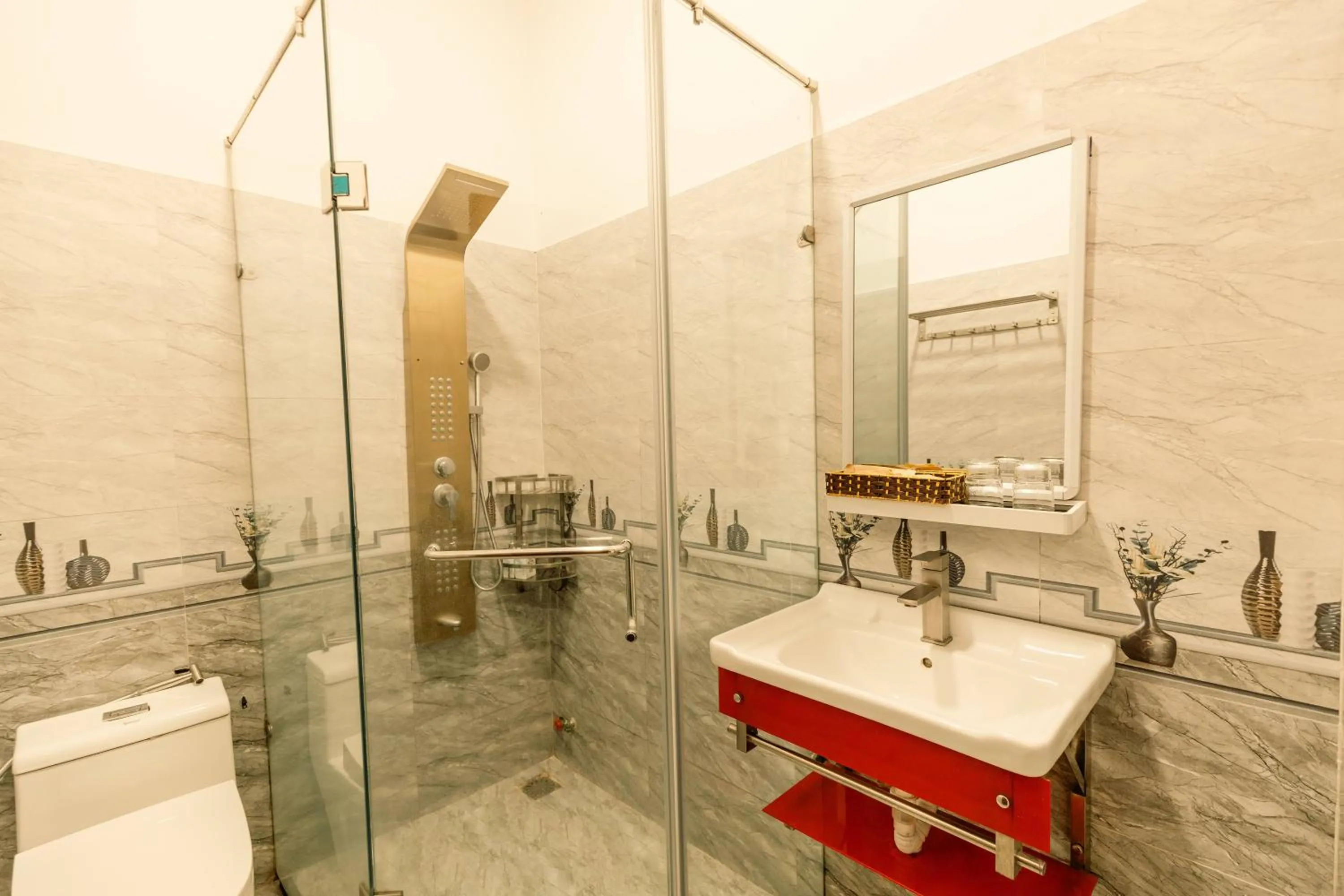 Toilet in Lê Mùi Hotel - Apartment