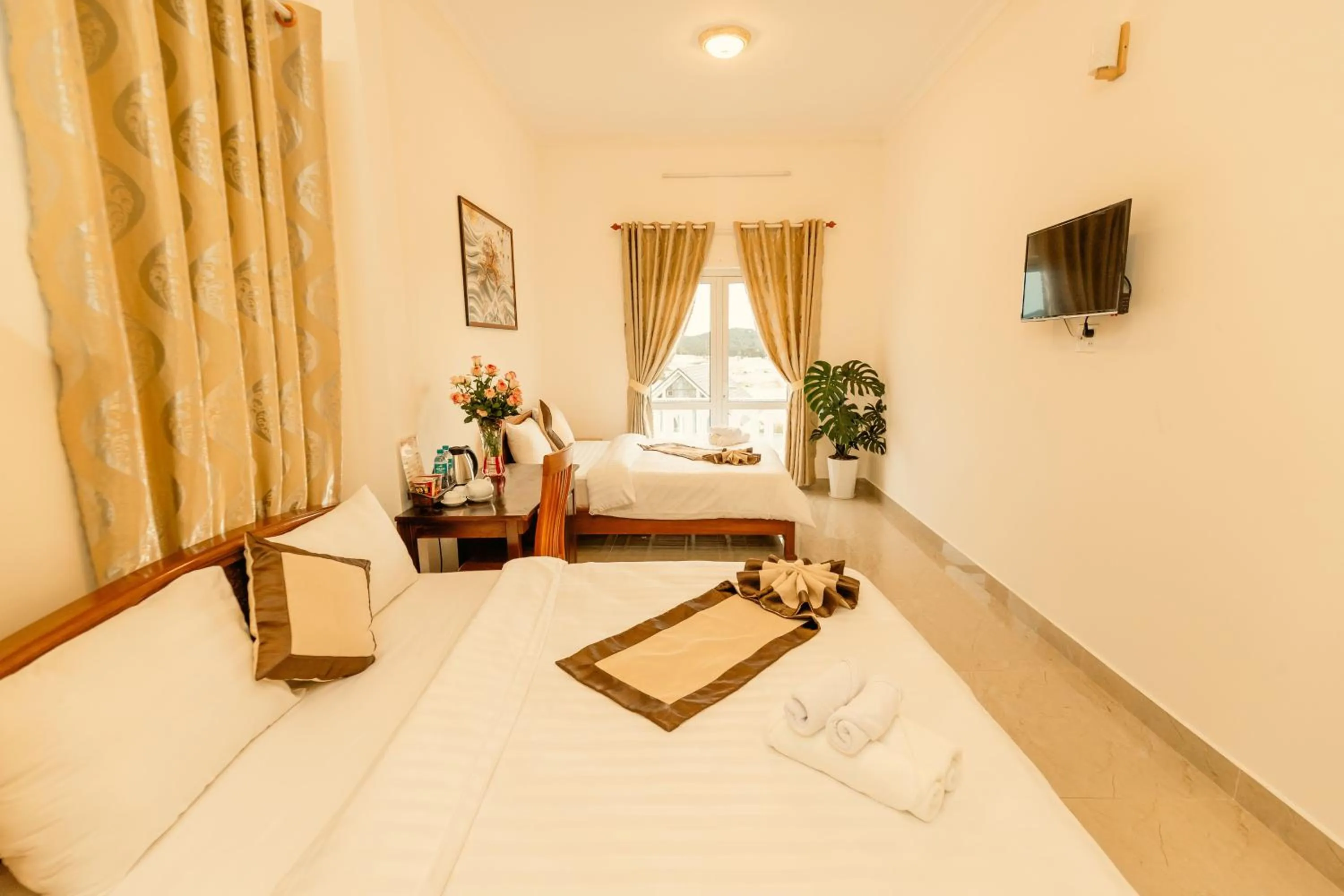 Bed in Lê Mùi Hotel - Apartment