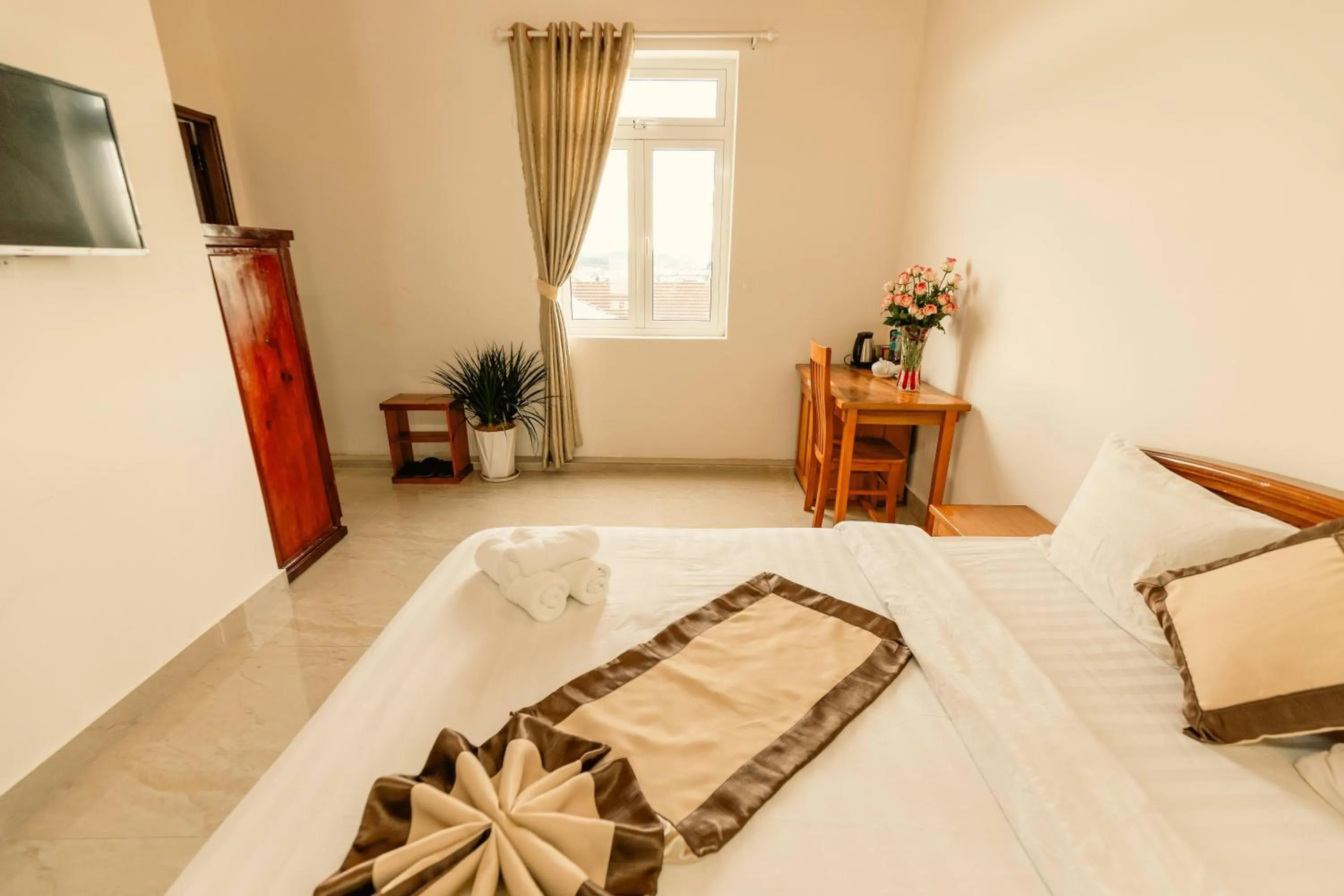 Bed in Lê Mùi Hotel - Apartment