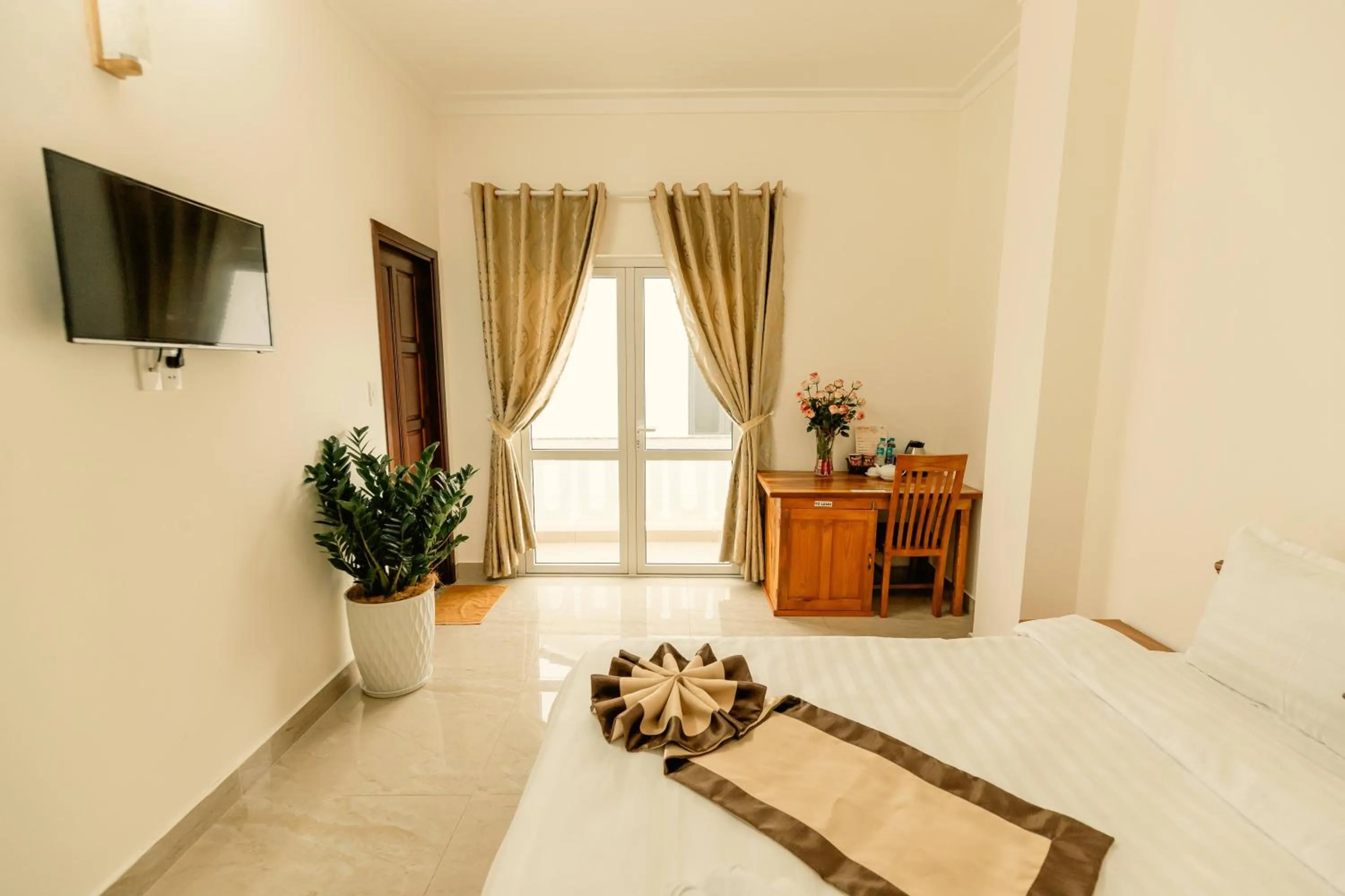 Bed in Lê Mùi Hotel - Apartment