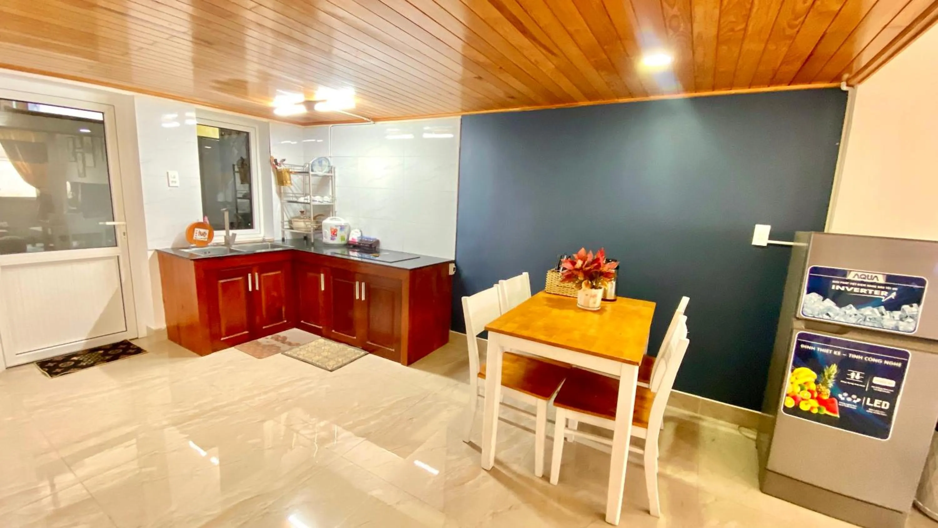 Dining area in Lê Mùi Hotel - Apartment
