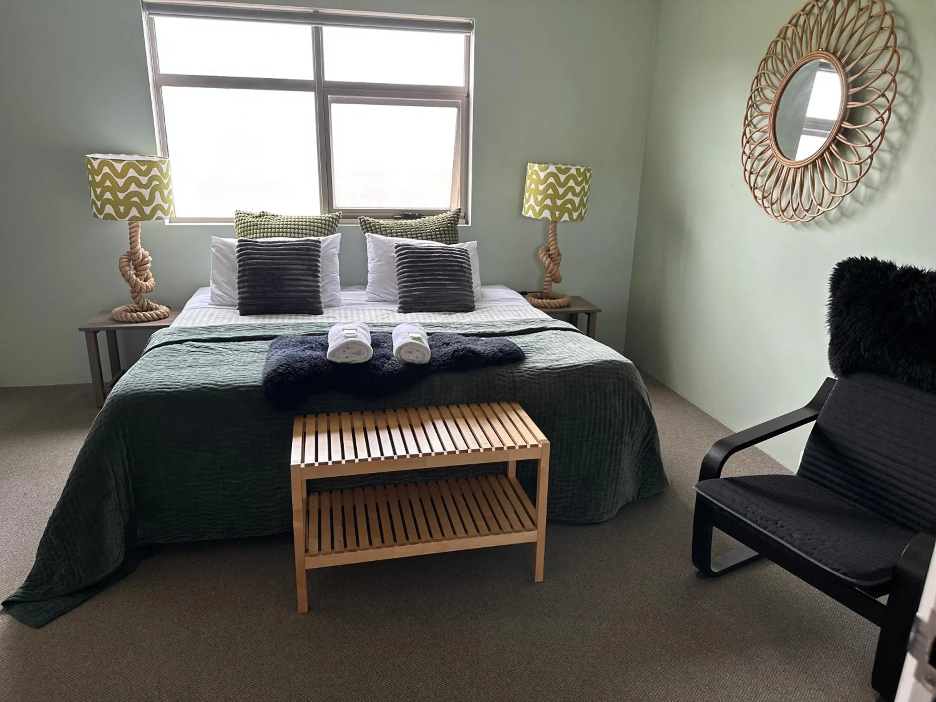 Photo of the whole room, Bed in Sow and Piglets Guesthouse