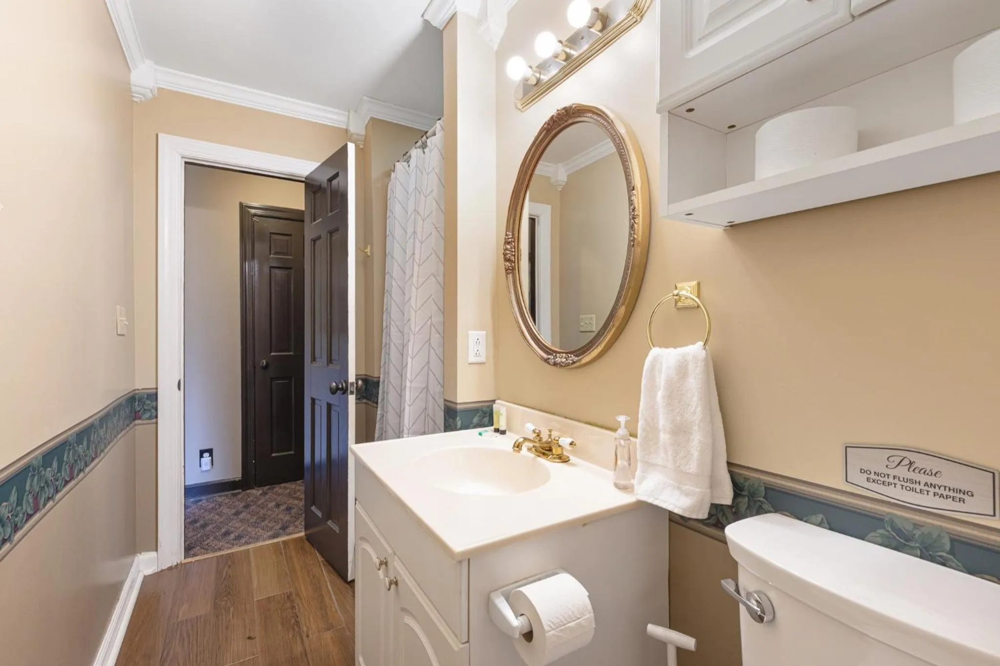 Bathroom in Brenda Lee History 2BR Villa Pool Hot Tub