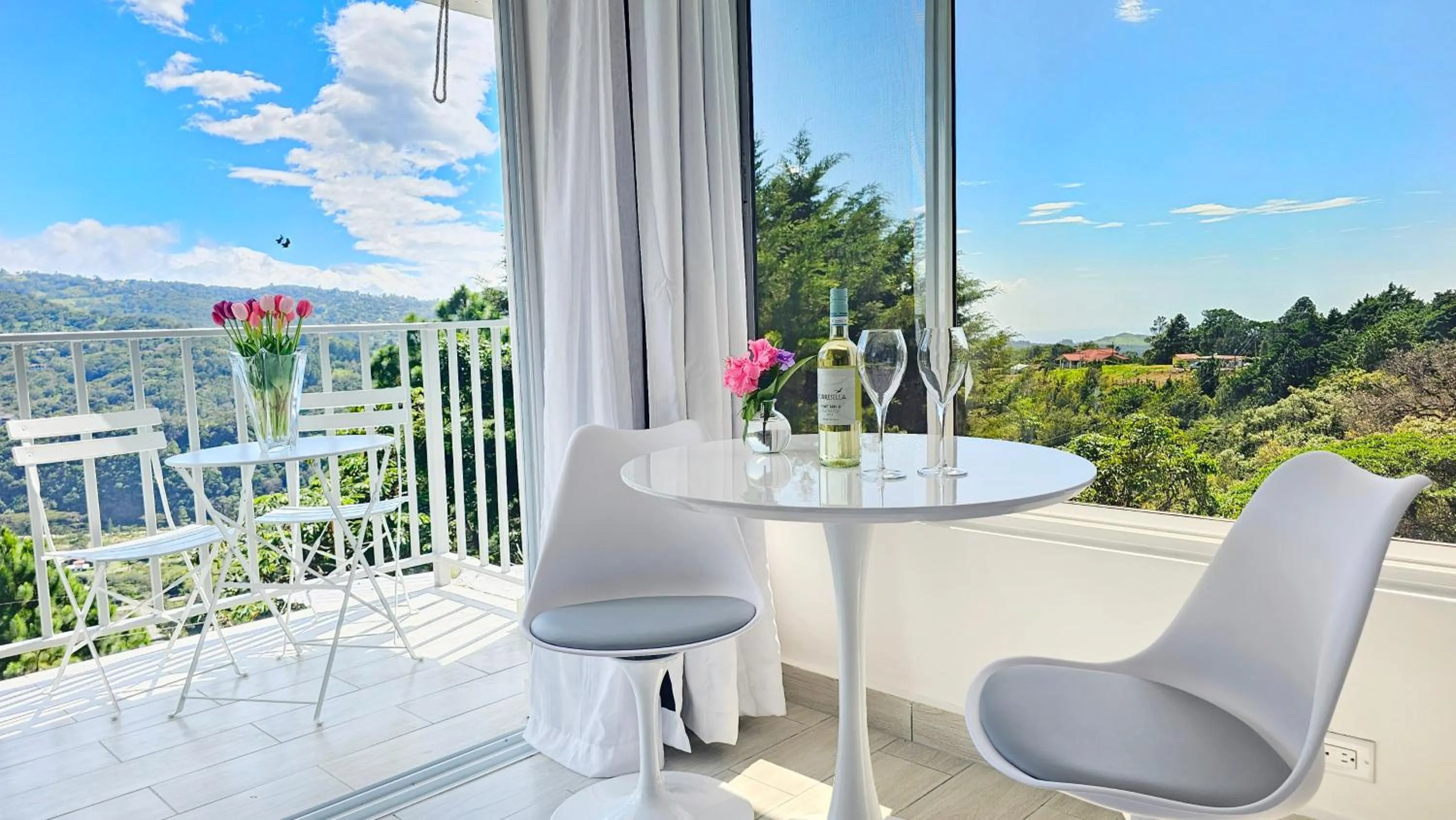 Natural landscape in Casa Reina by Villa Alejandro