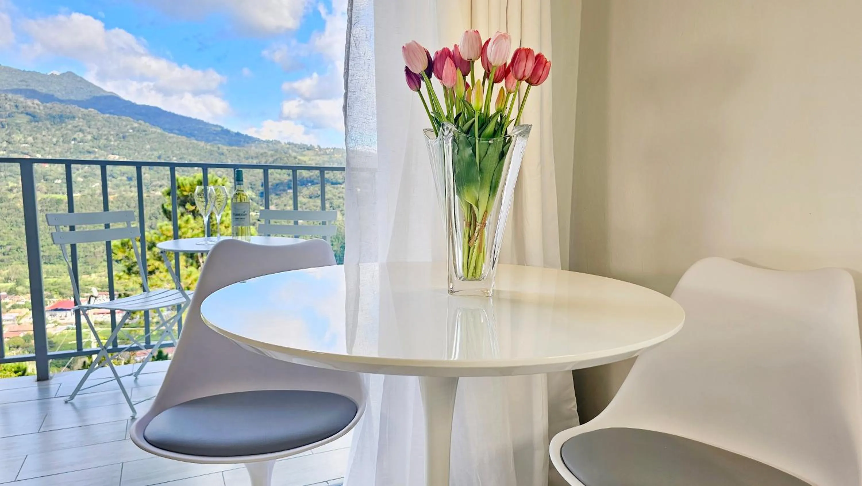 Natural landscape in Casa Reina by Villa Alejandro