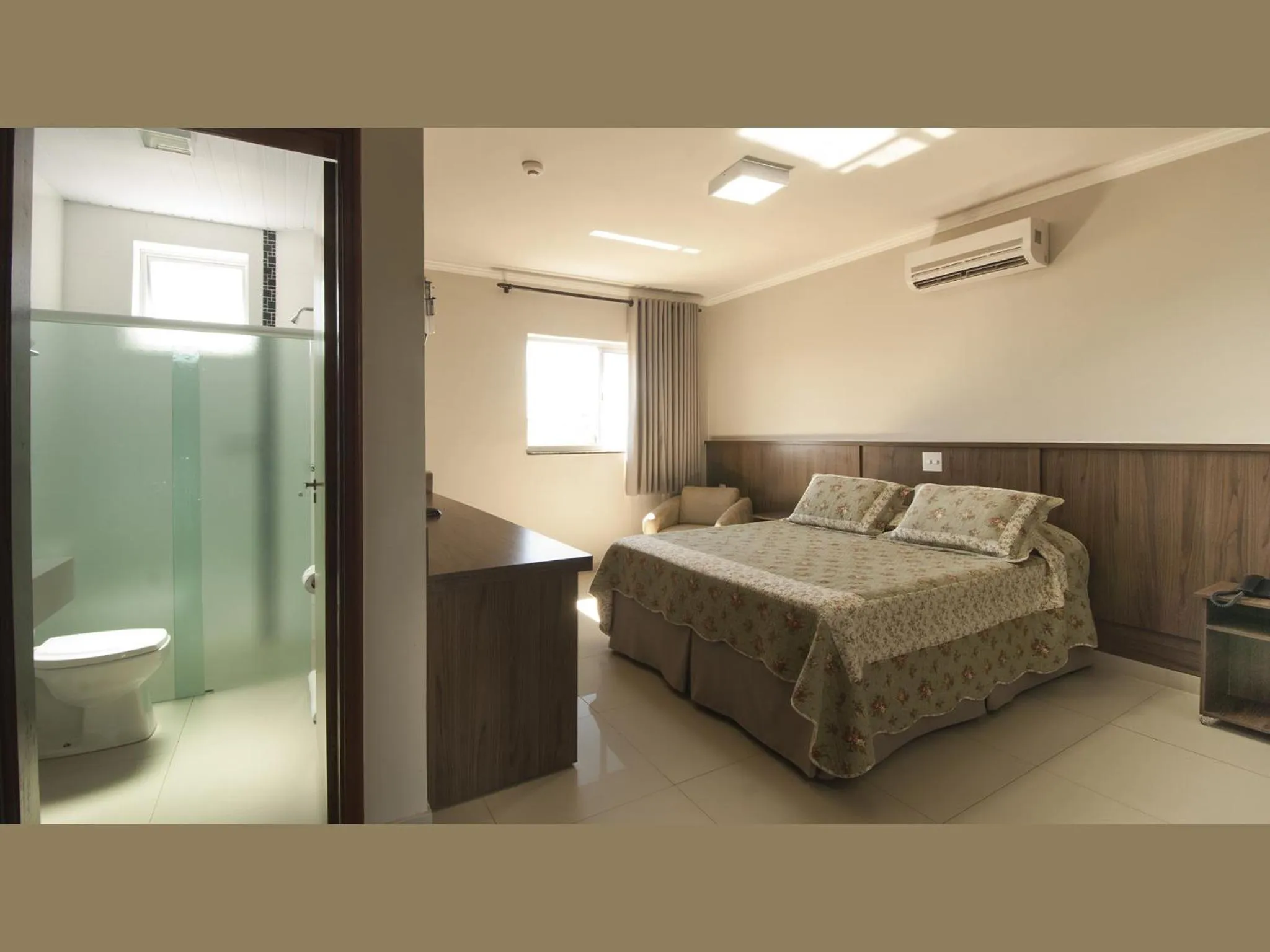 Photo of the whole room, Bed in JP Palace Hotel