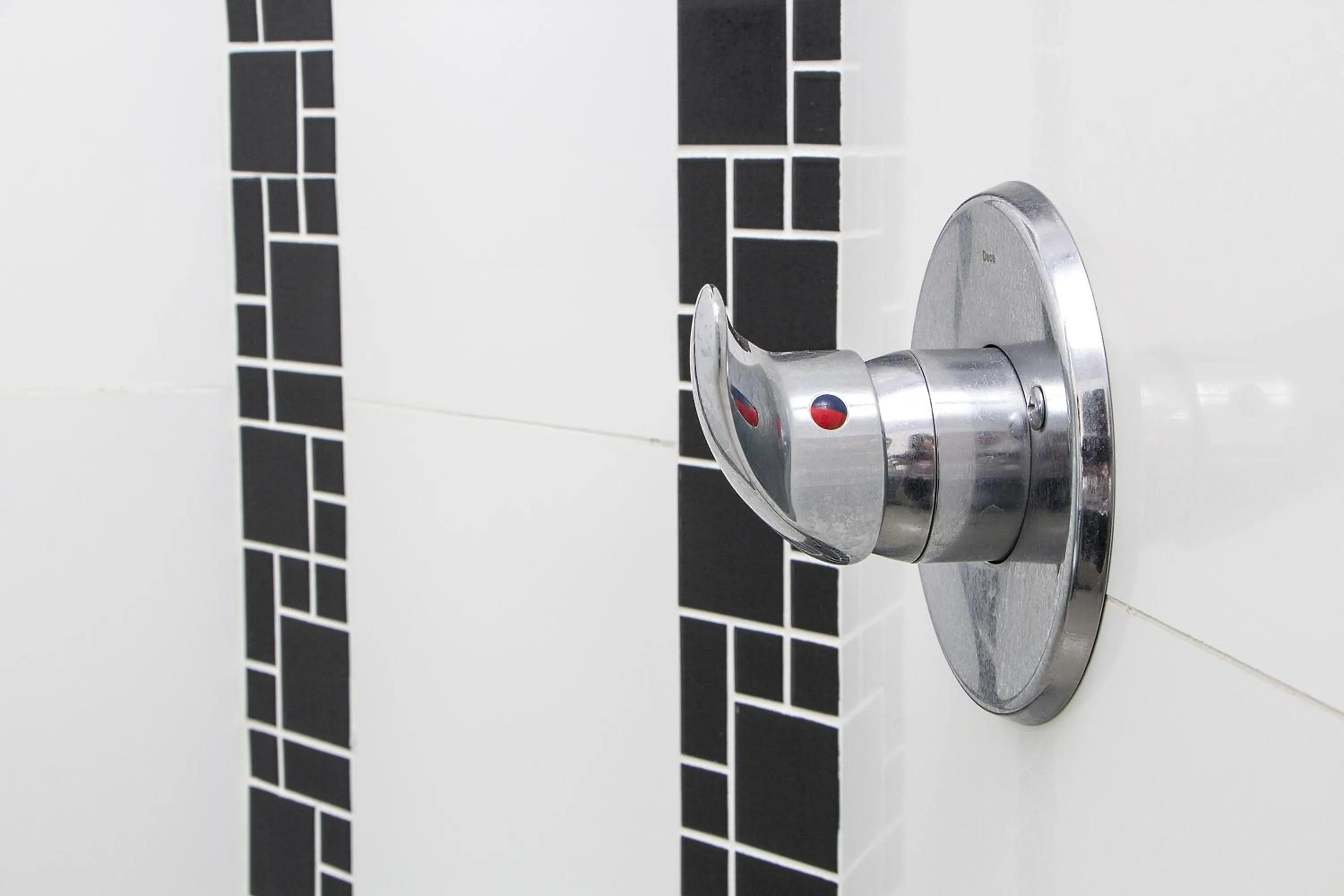 Bathroom in JP Palace Hotel