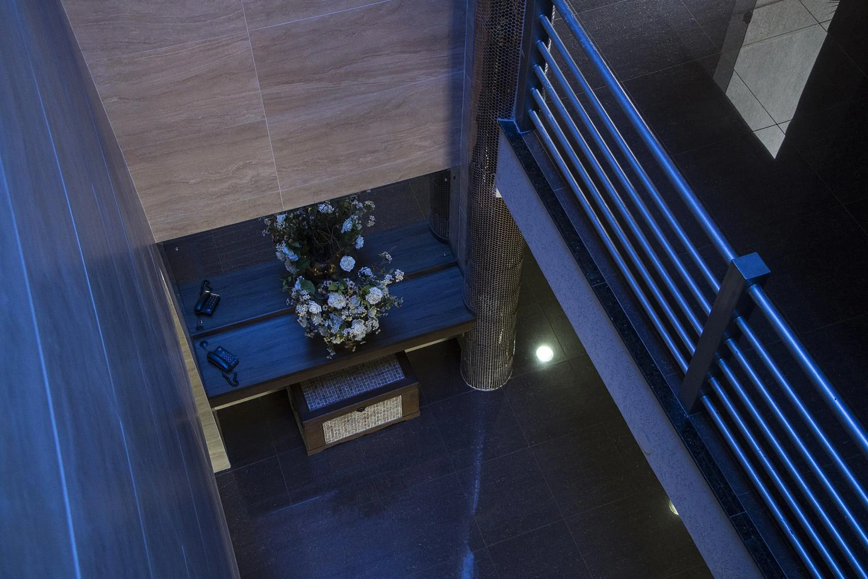 Communal lounge/ TV room in JP Palace Hotel