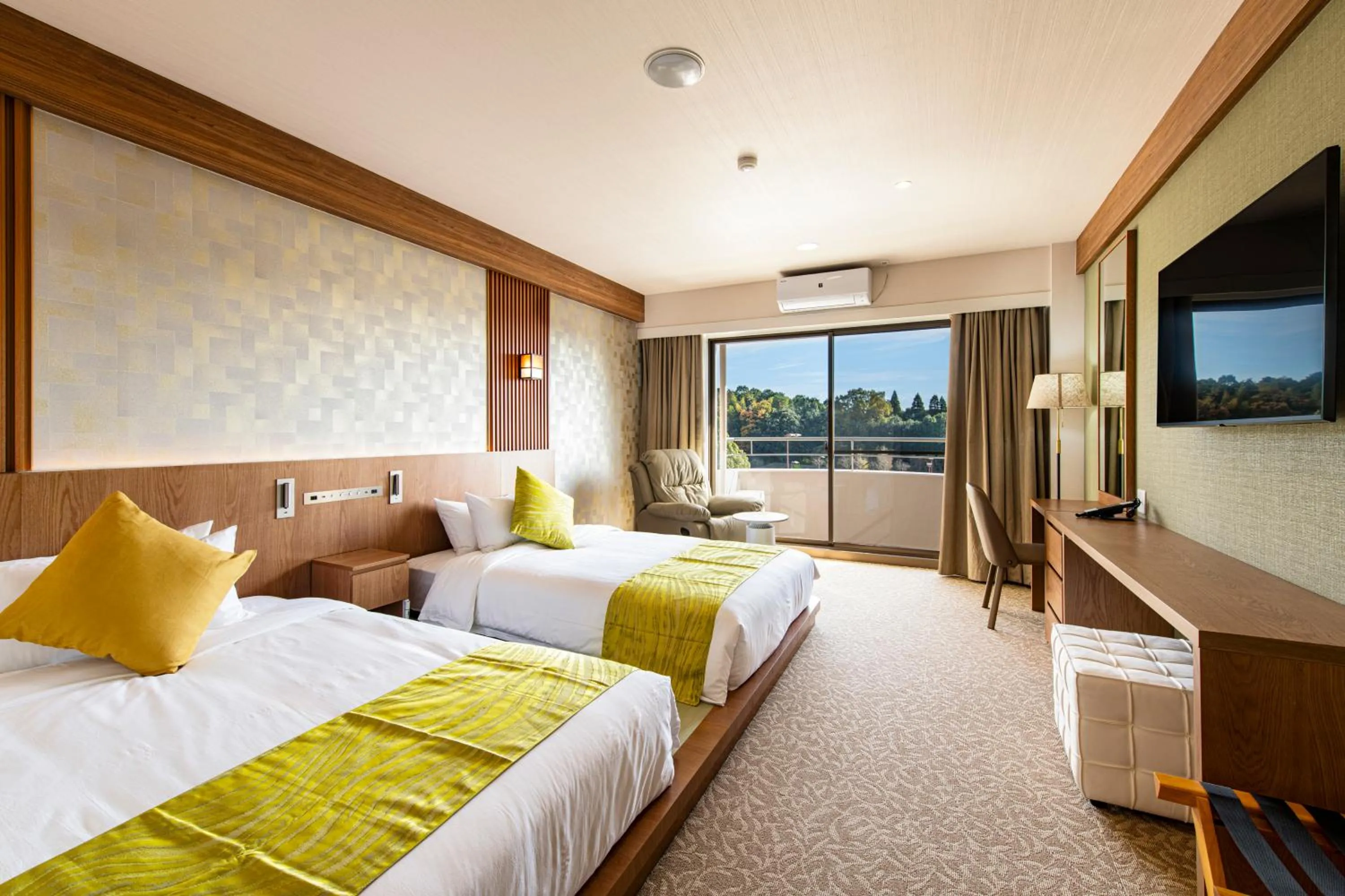 Bed in UE Garden Resort