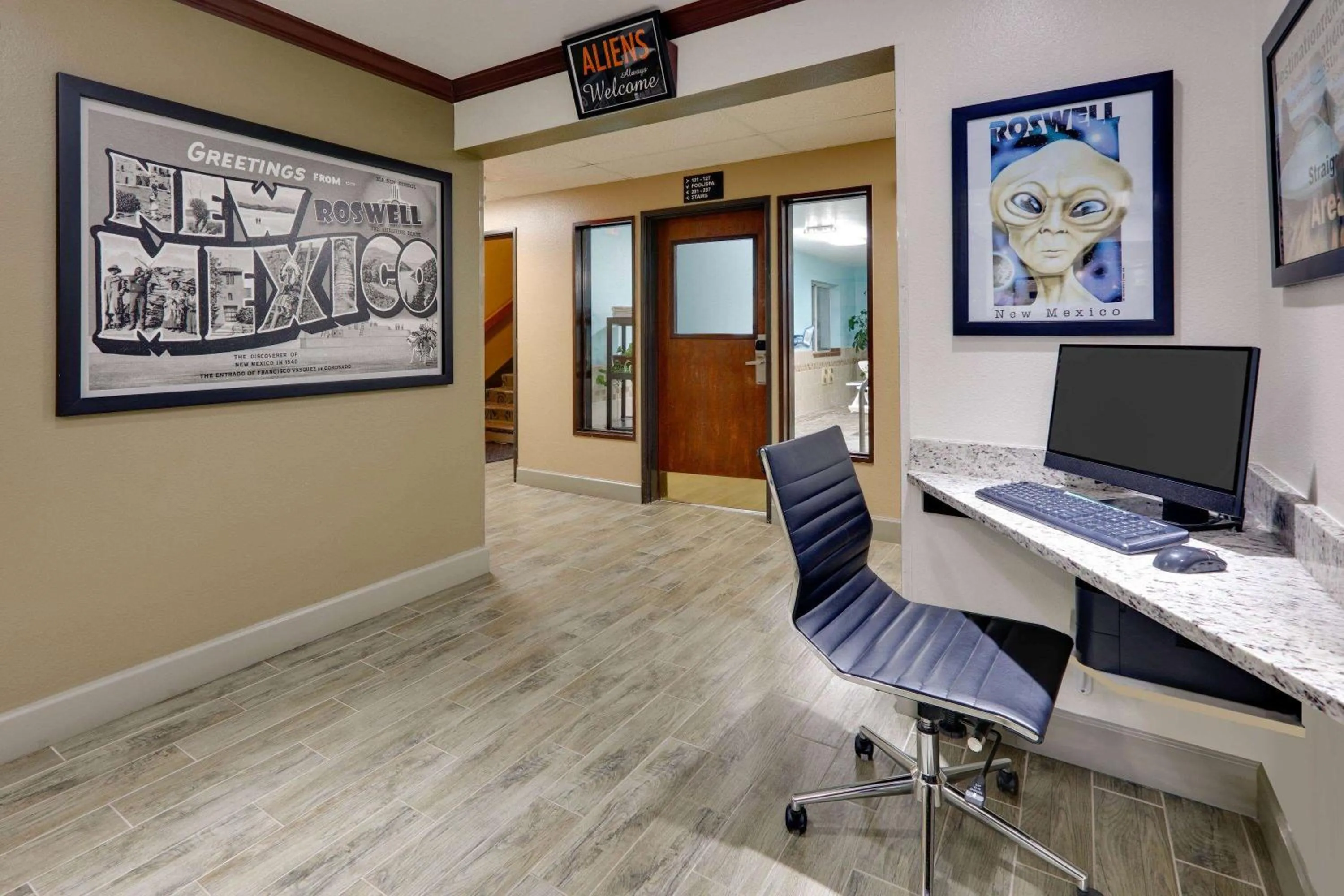 Business facilities in Super 8 by Wyndham Roswell